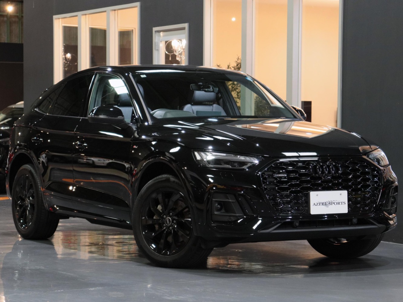 アウディ Q5スポーツバック　40TDI　クワトロ　Sライン