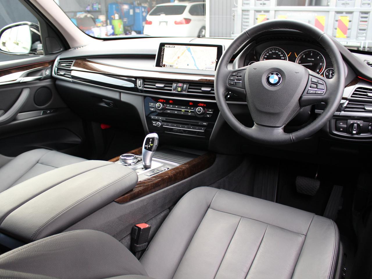 BMW X5 xDrive 35d Xライン