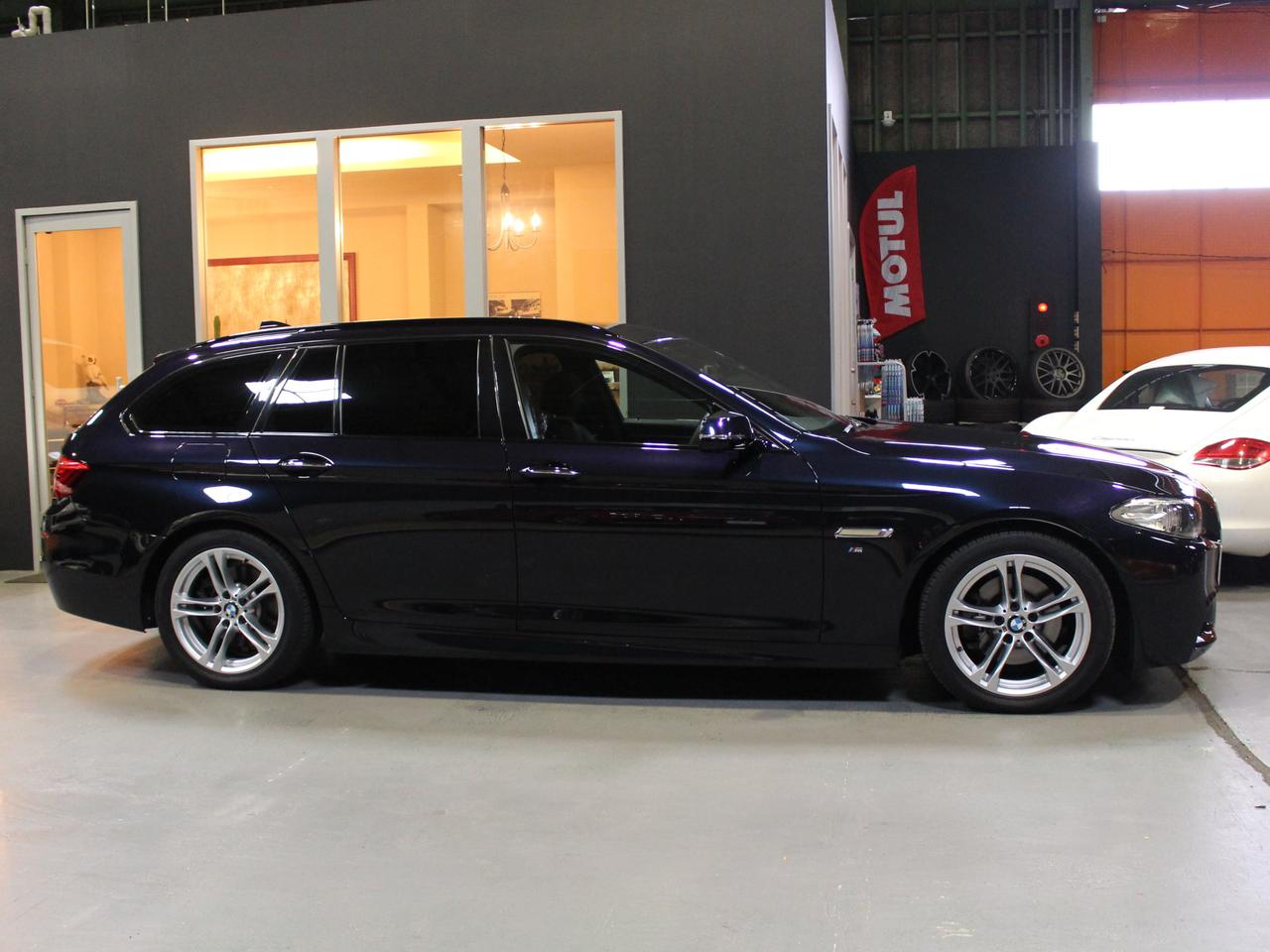 BMW 523iツーリング Mスポーツ