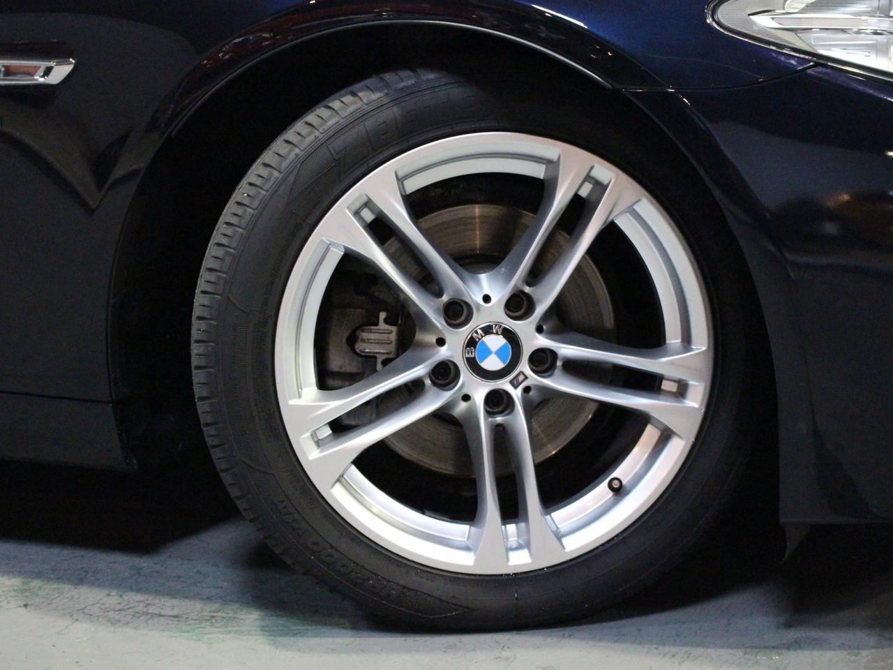 BMW 523iツーリング Mスポーツ