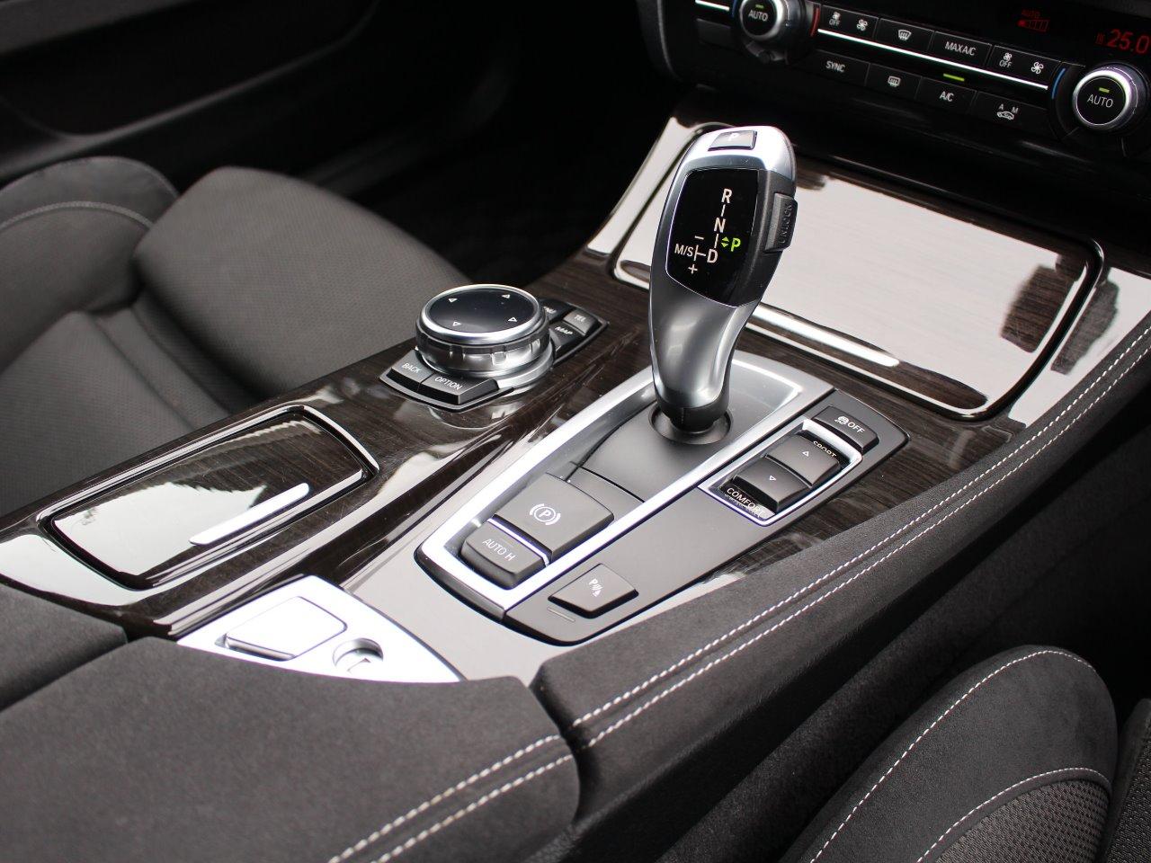 BMW 523iツーリング Mスポーツ