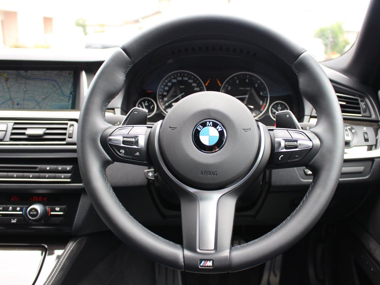 BMW 523iツーリング Mスポーツ