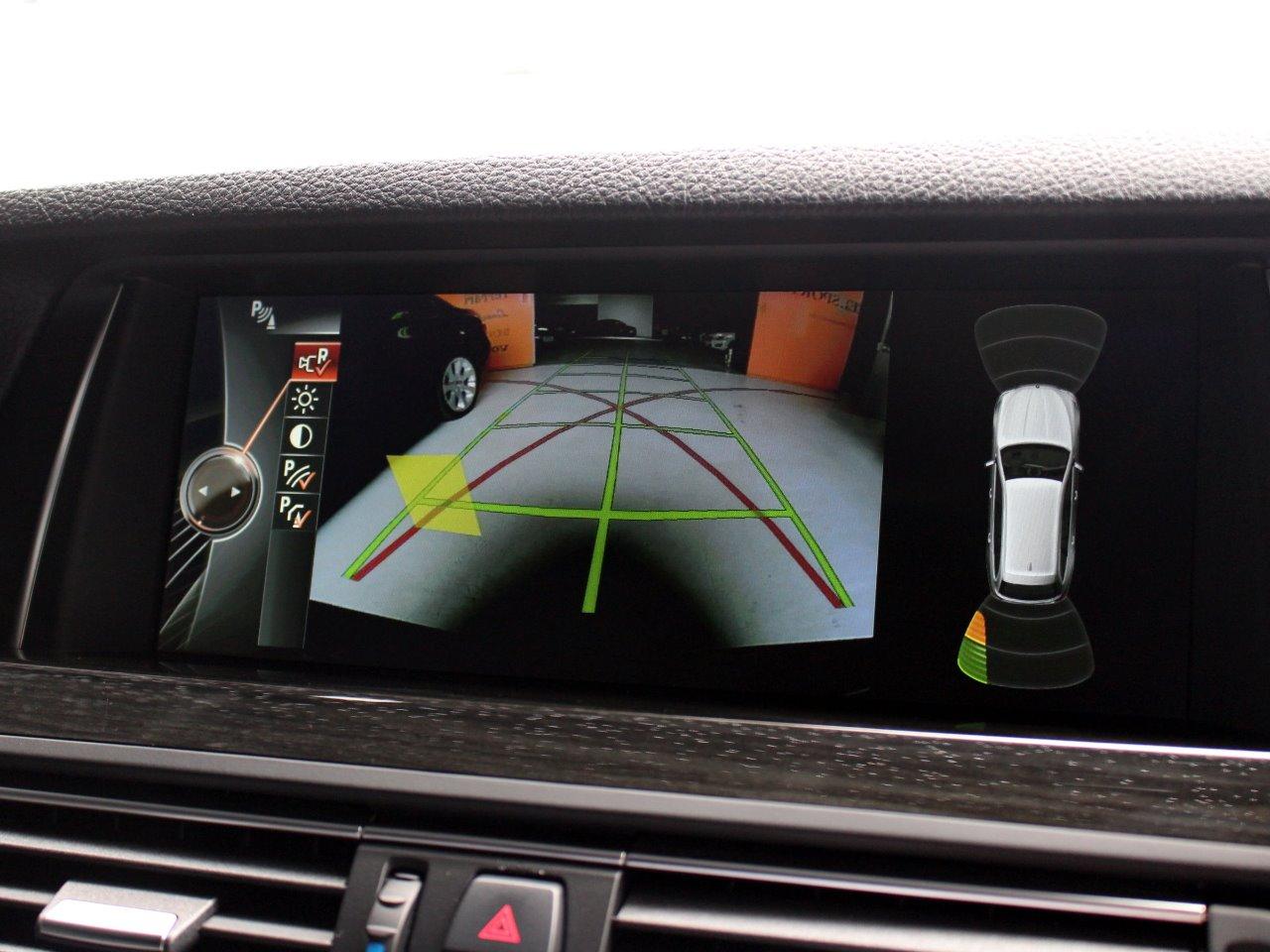 BMW 523iツーリング Mスポーツ