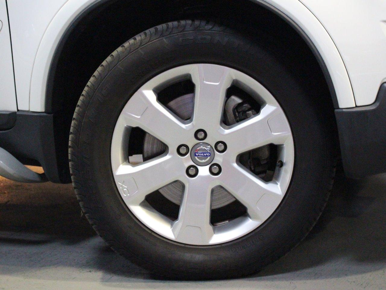 ボルボ XC90 3.2SE AWD