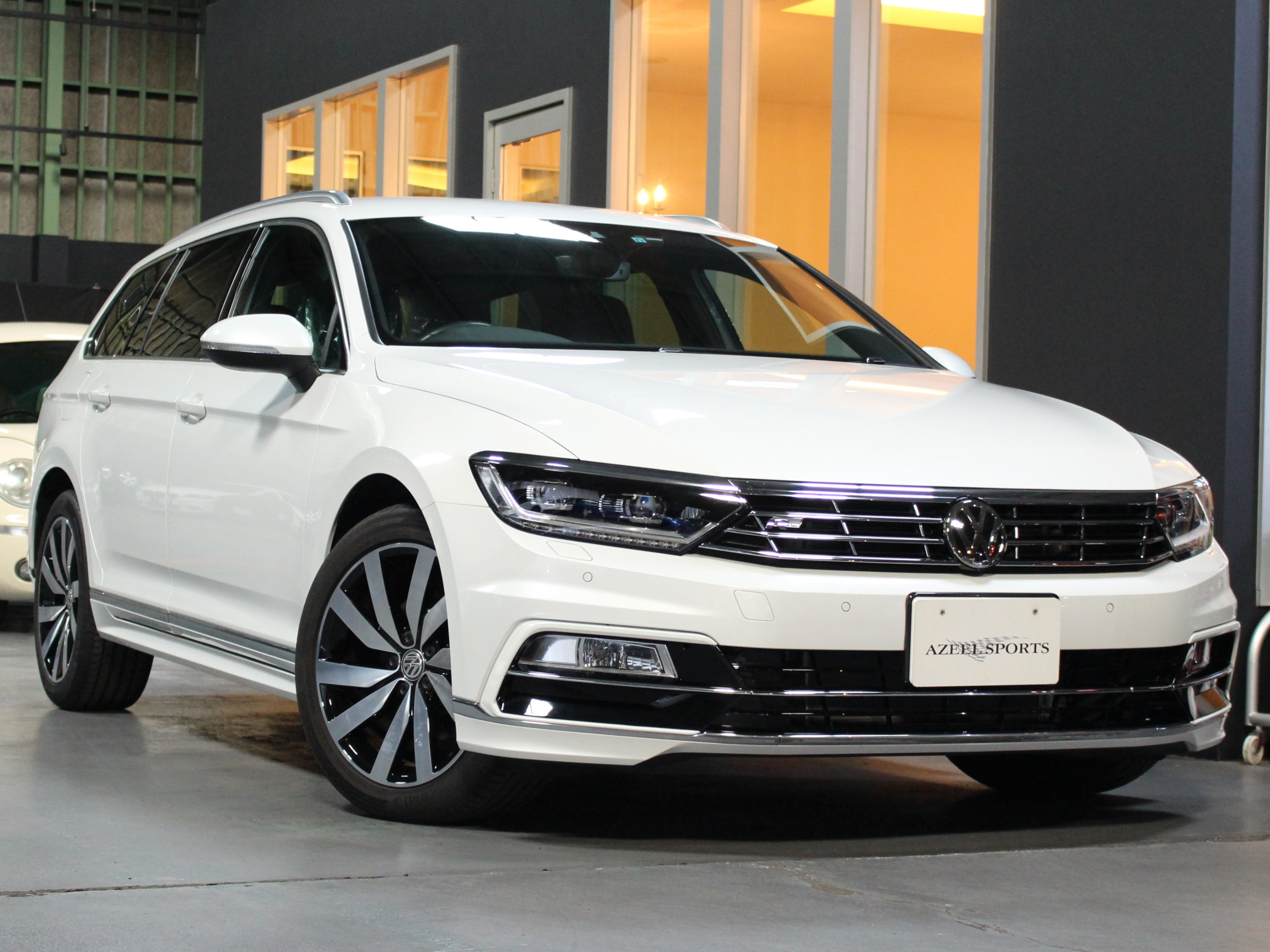 ＶＷ パサートヴァリアント　ＴＳＩ　Ｒライン　