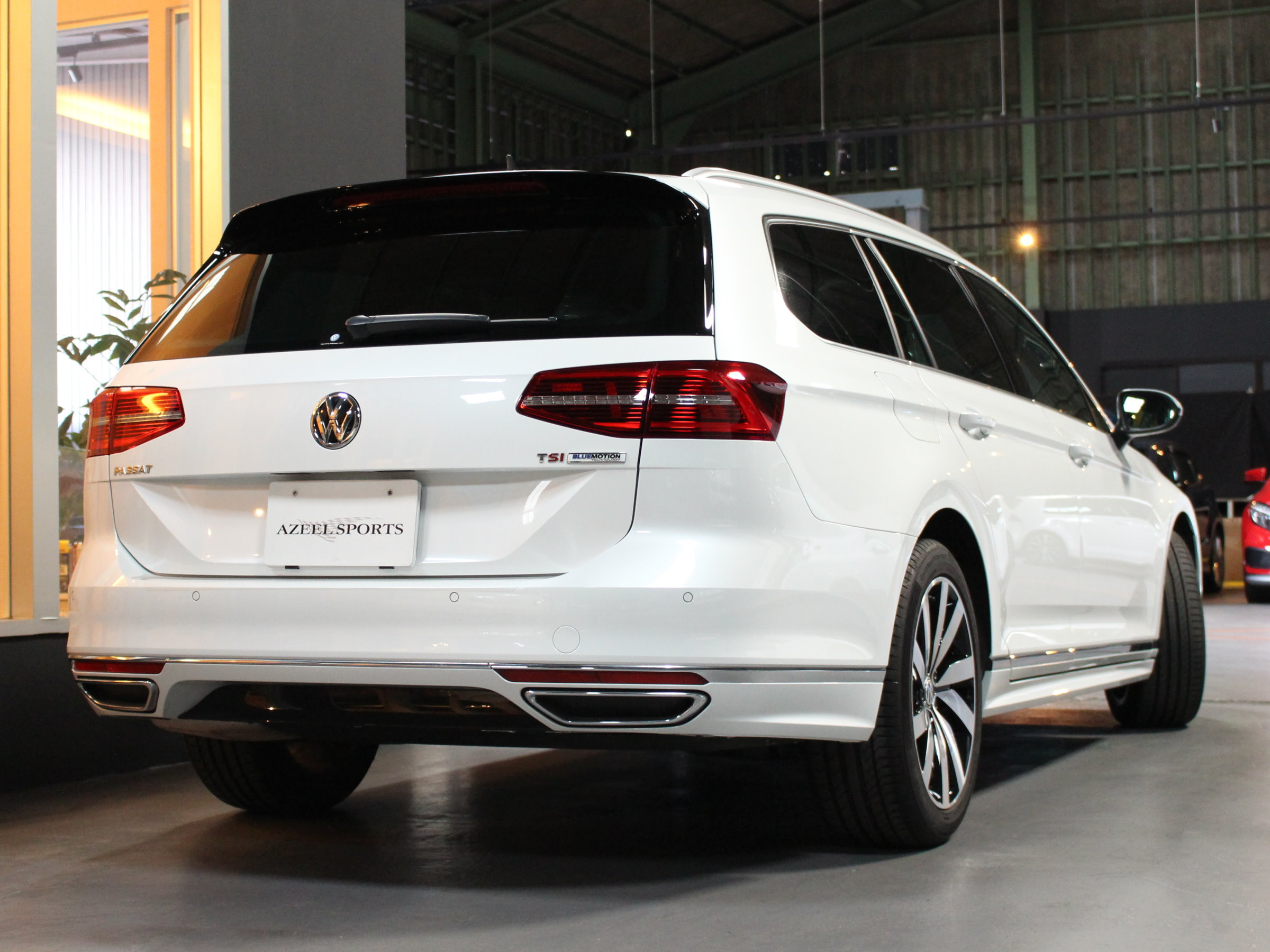 ＶＷ パサートヴァリアント　ＴＳＩ　Ｒライン　