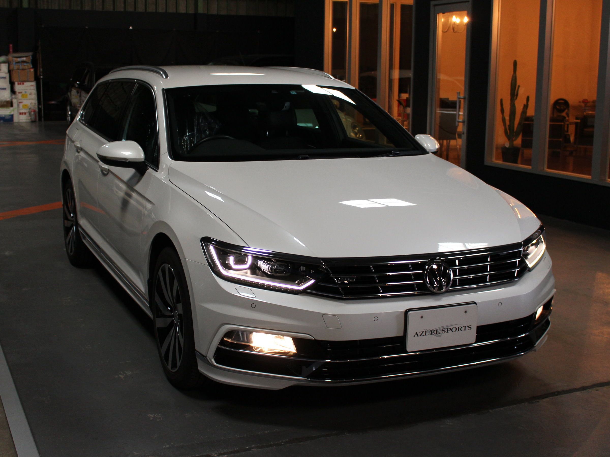ＶＷ パサートヴァリアント　ＴＳＩ　Ｒライン　
