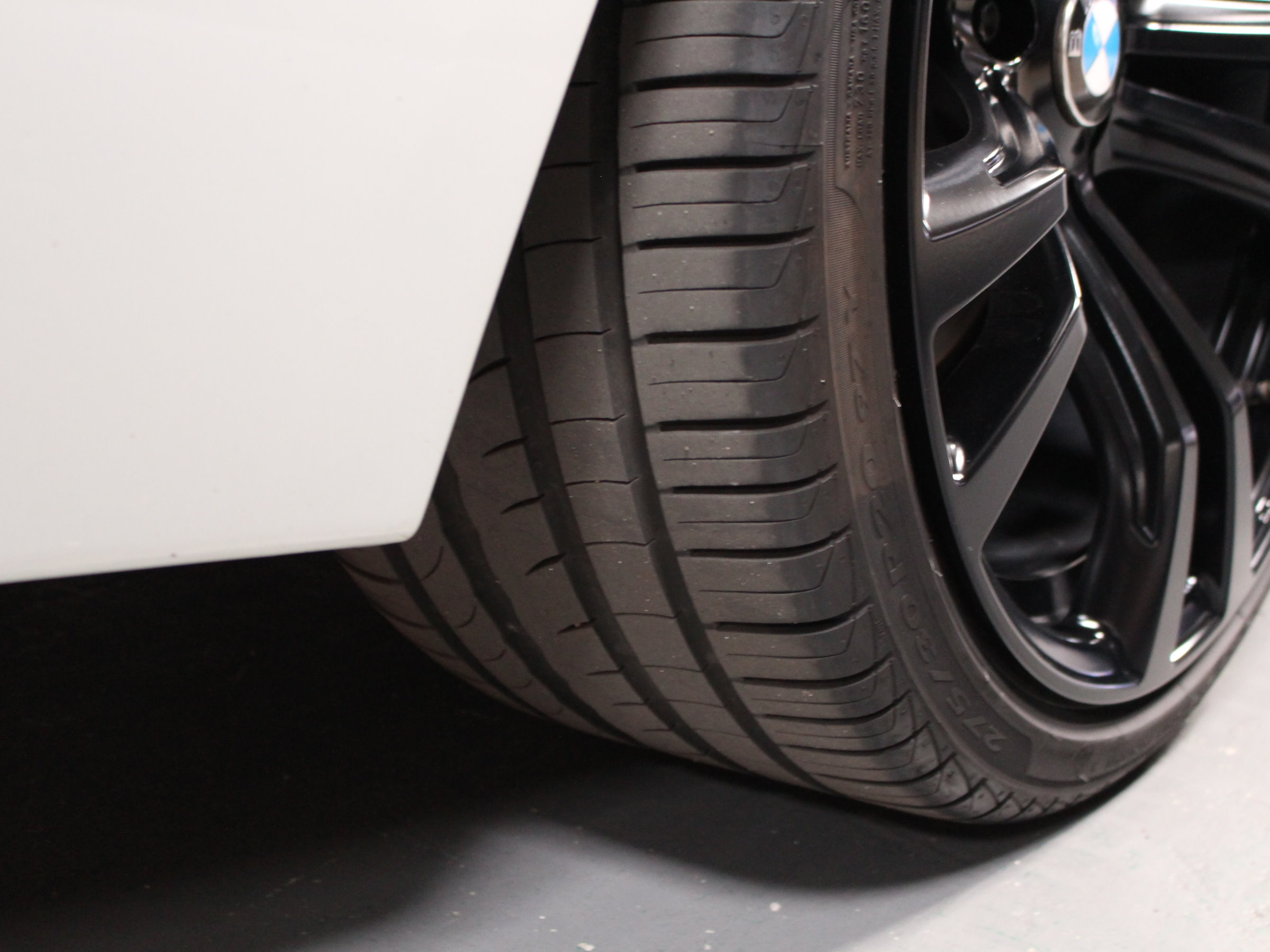 ＢＭＷ　５２３ｉツーリング　Ｍスポーツ　