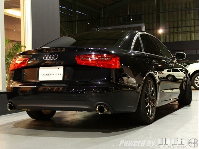 アウディ A6