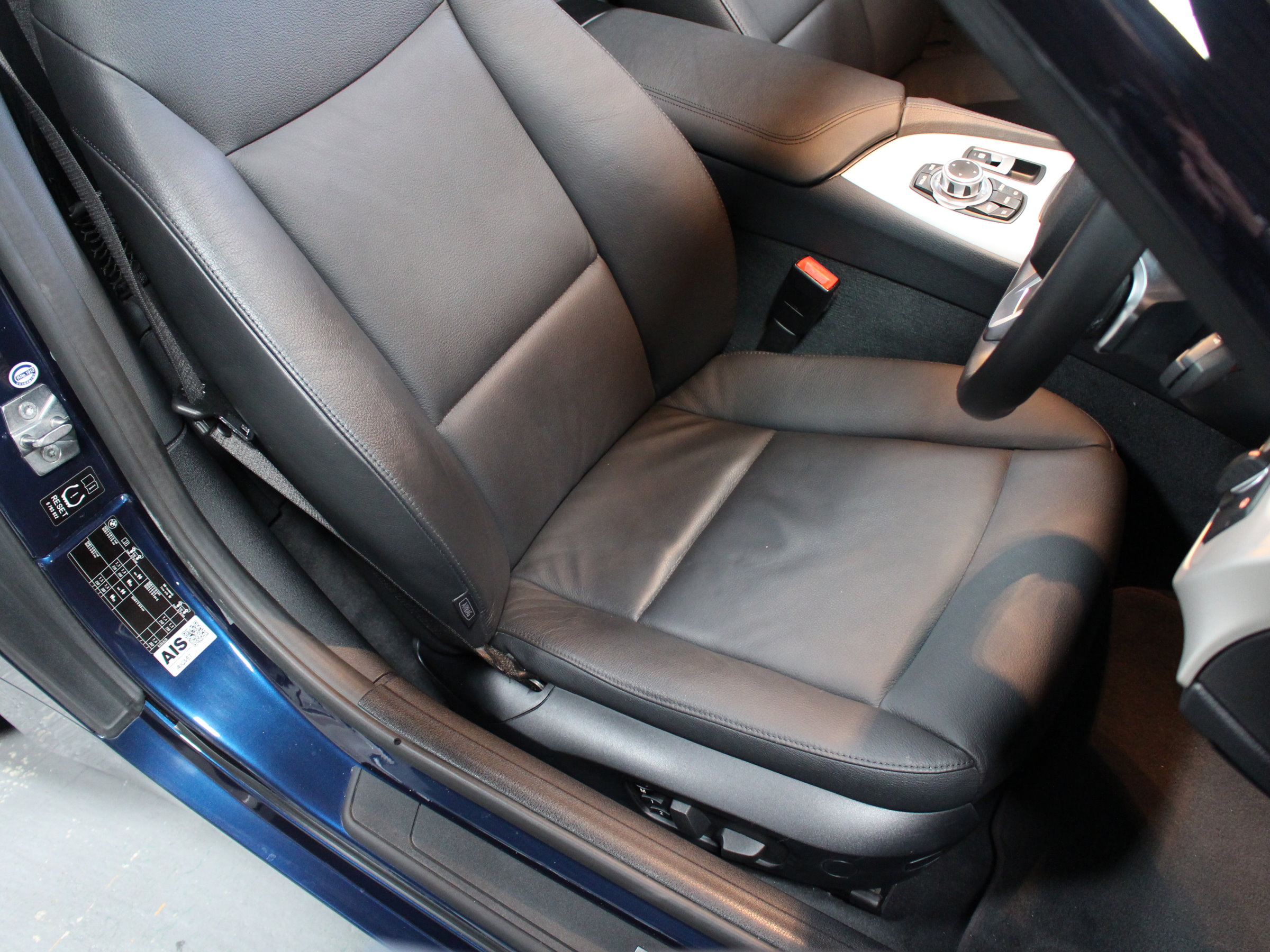 ＢＭＷ　Ｚ４　ｓドライブ２３ⅰ　ハイラインＰＫＧ