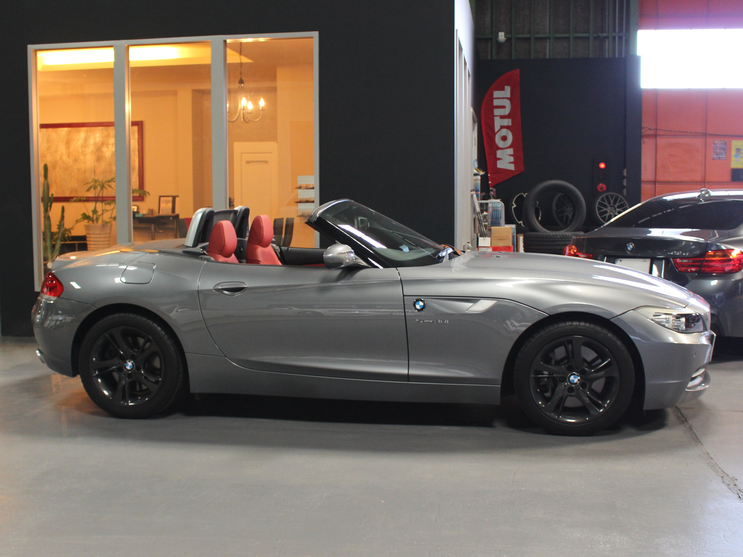 ＢＭＷ　Ｚ４　ｓドライブ３５ⅰ ７速ＤＣＴ