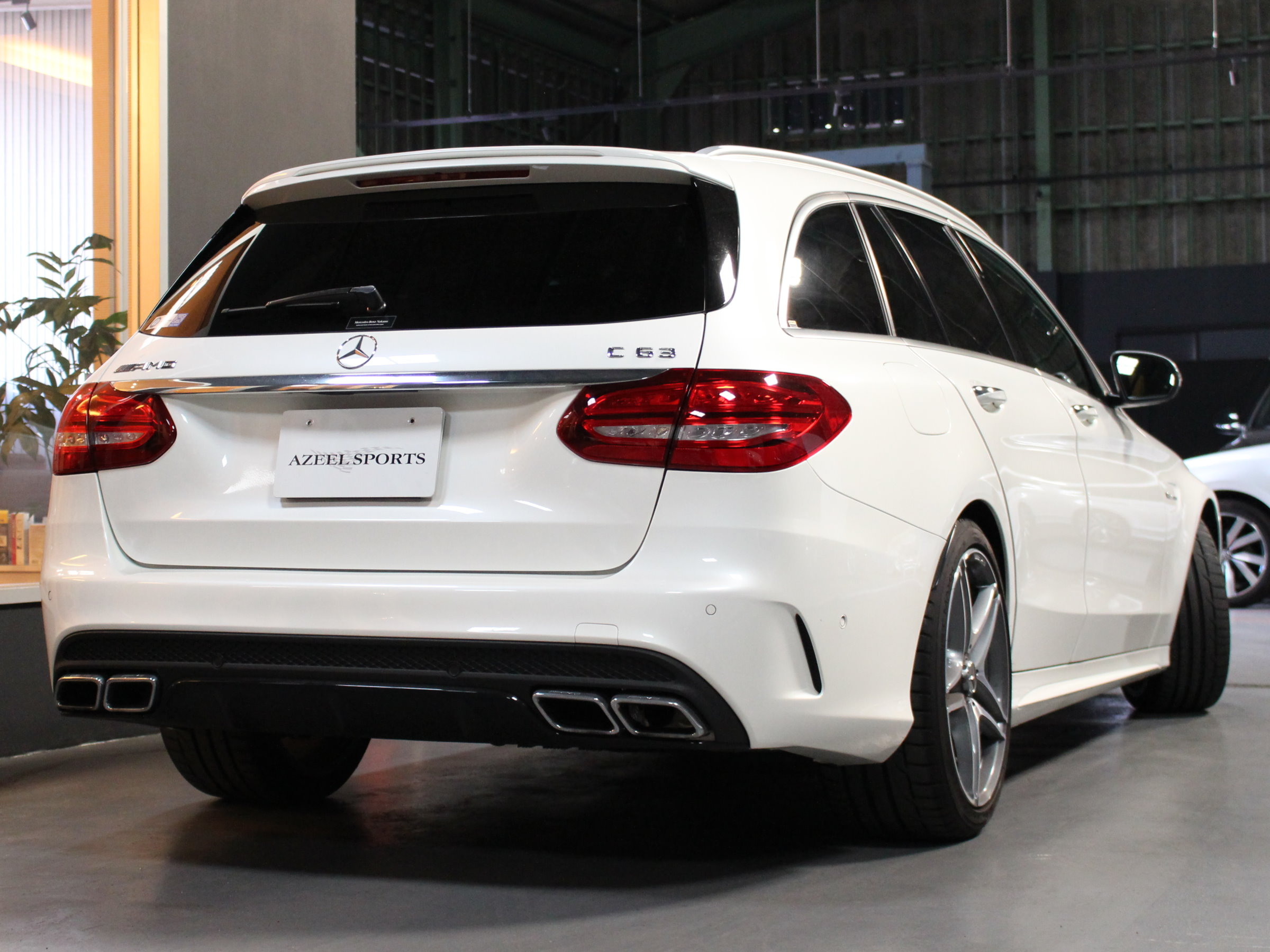 メルセデスＡＭＧ　Ｃ６３ステーションワゴン