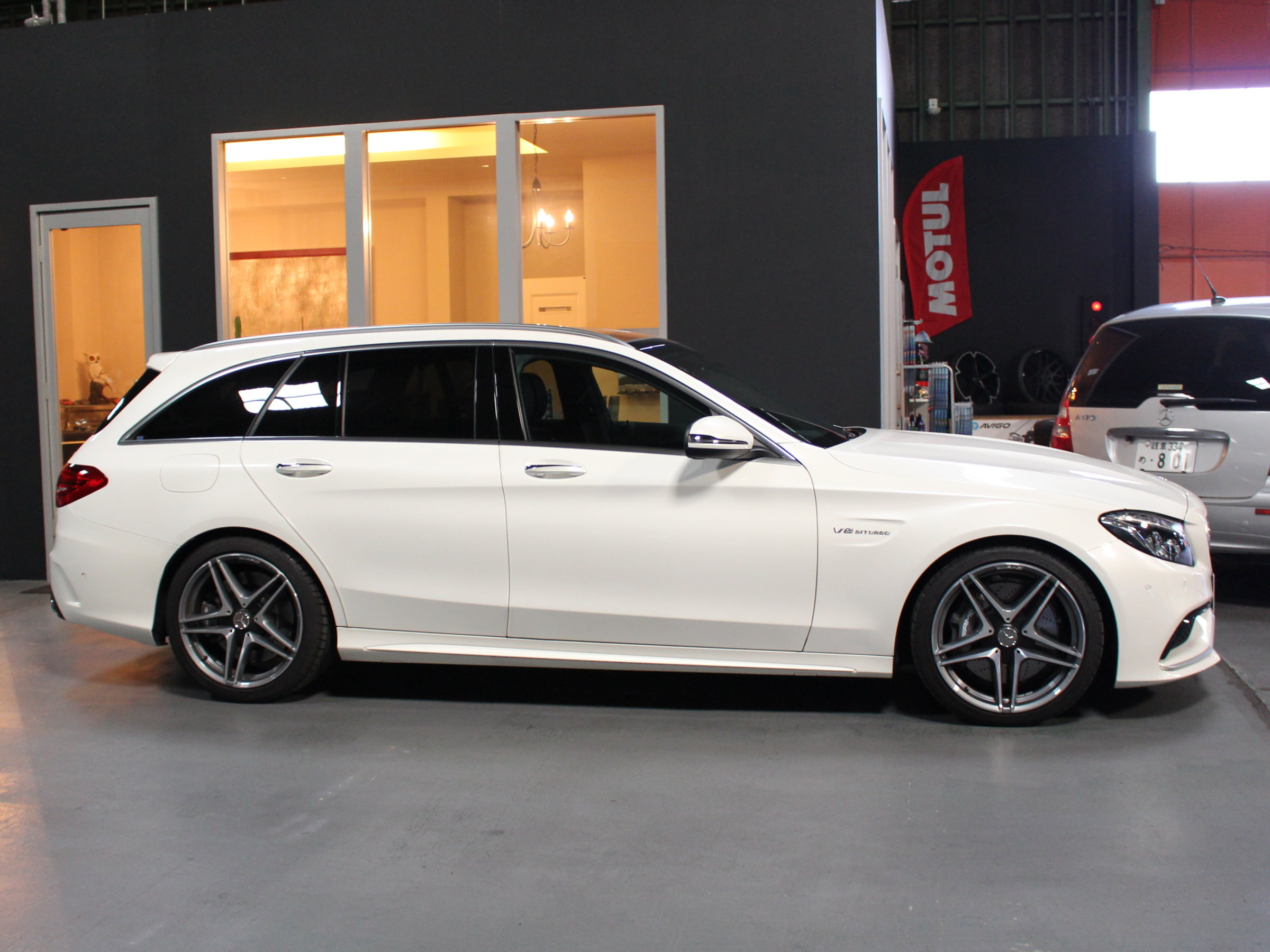 メルセデスＡＭＧ　Ｃ６３ステーションワゴン