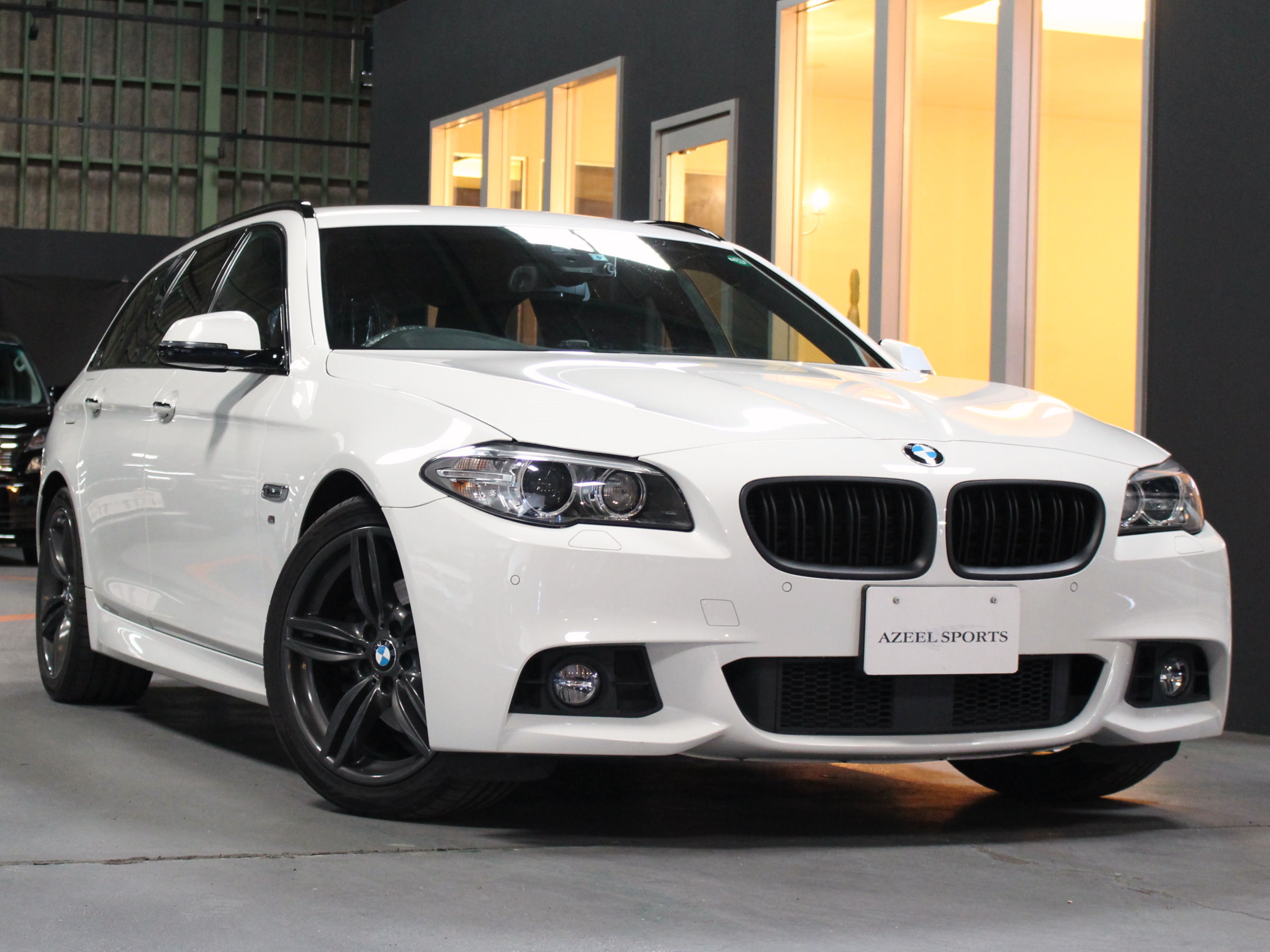 ＢＭＷ　５２３ｄツーリング　Ｍスポーツ