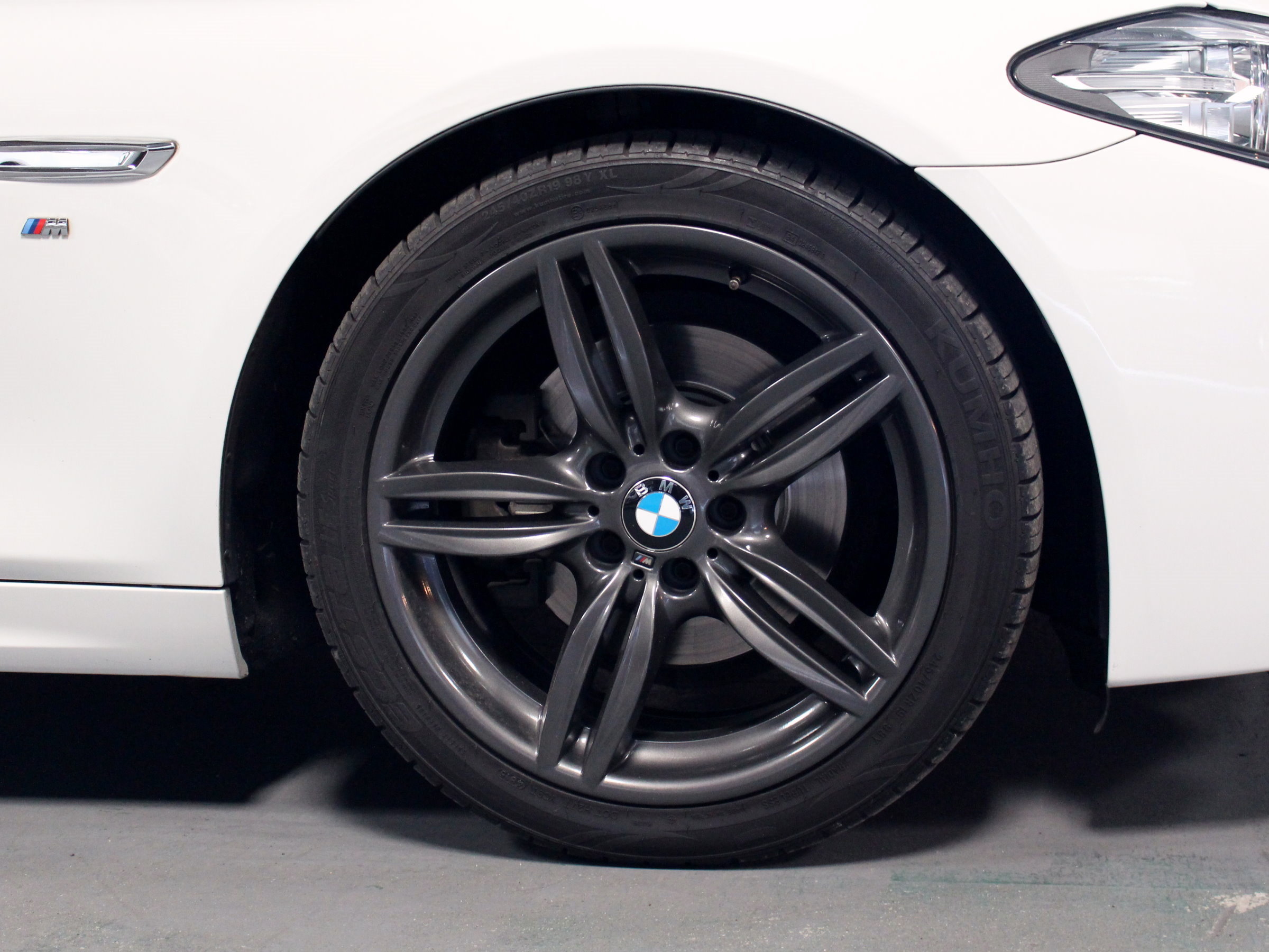 ＢＭＷ　５２３ｄツーリング　Ｍスポーツ