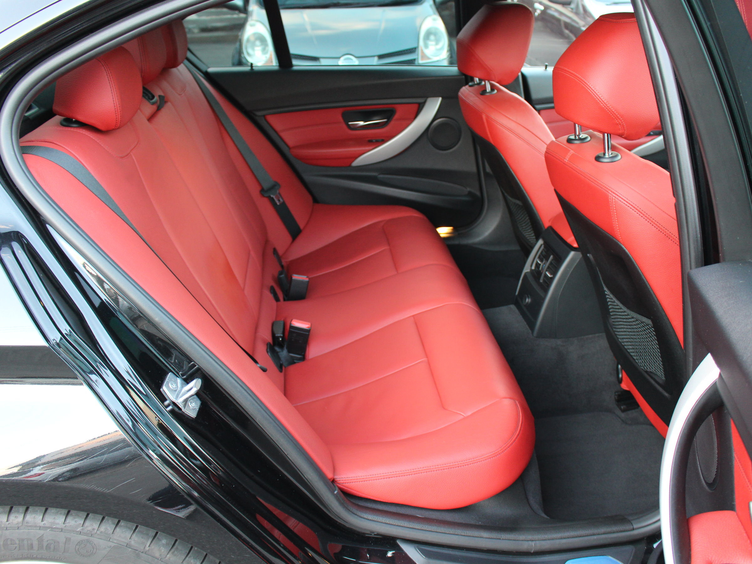 ＢＭＷ　３２０ｄ　Ｍスポーツ