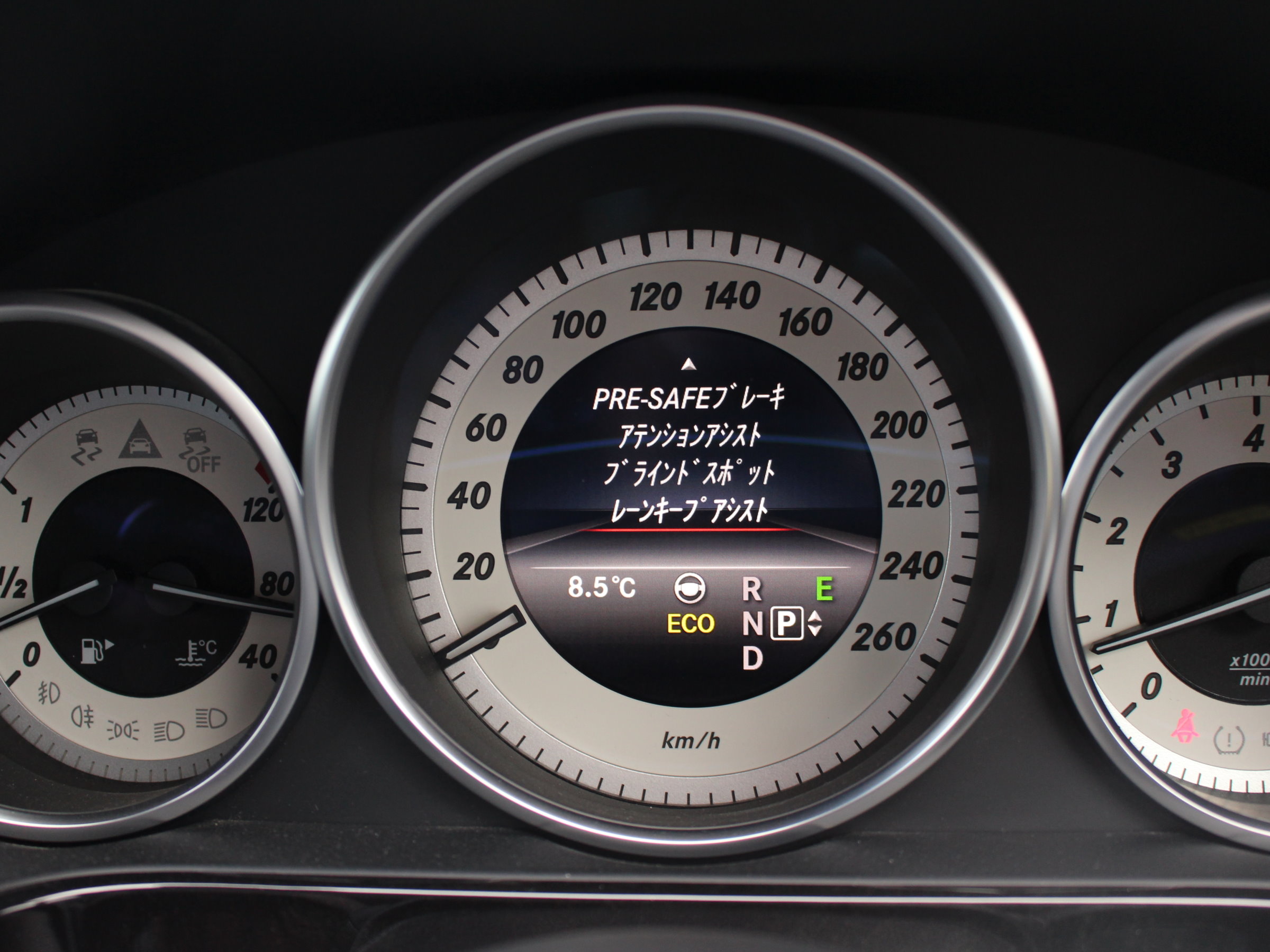 メルセデスベンツ　Ｅ２５０ステーションワゴン　アバンギャルド