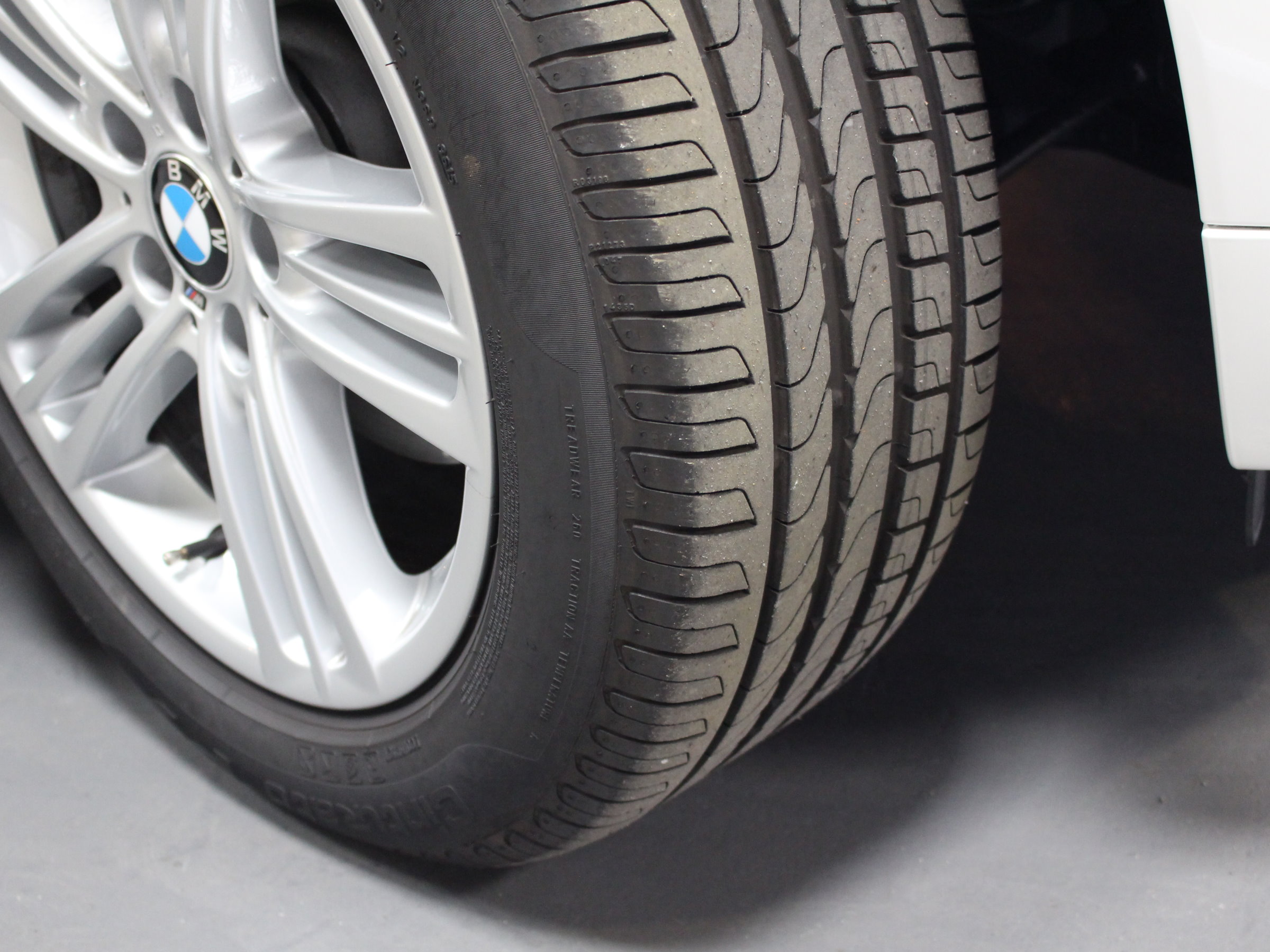 ＢＭＷ　Ｘ３　ｘドライブ２０ｄ　Ｍスポーツ
