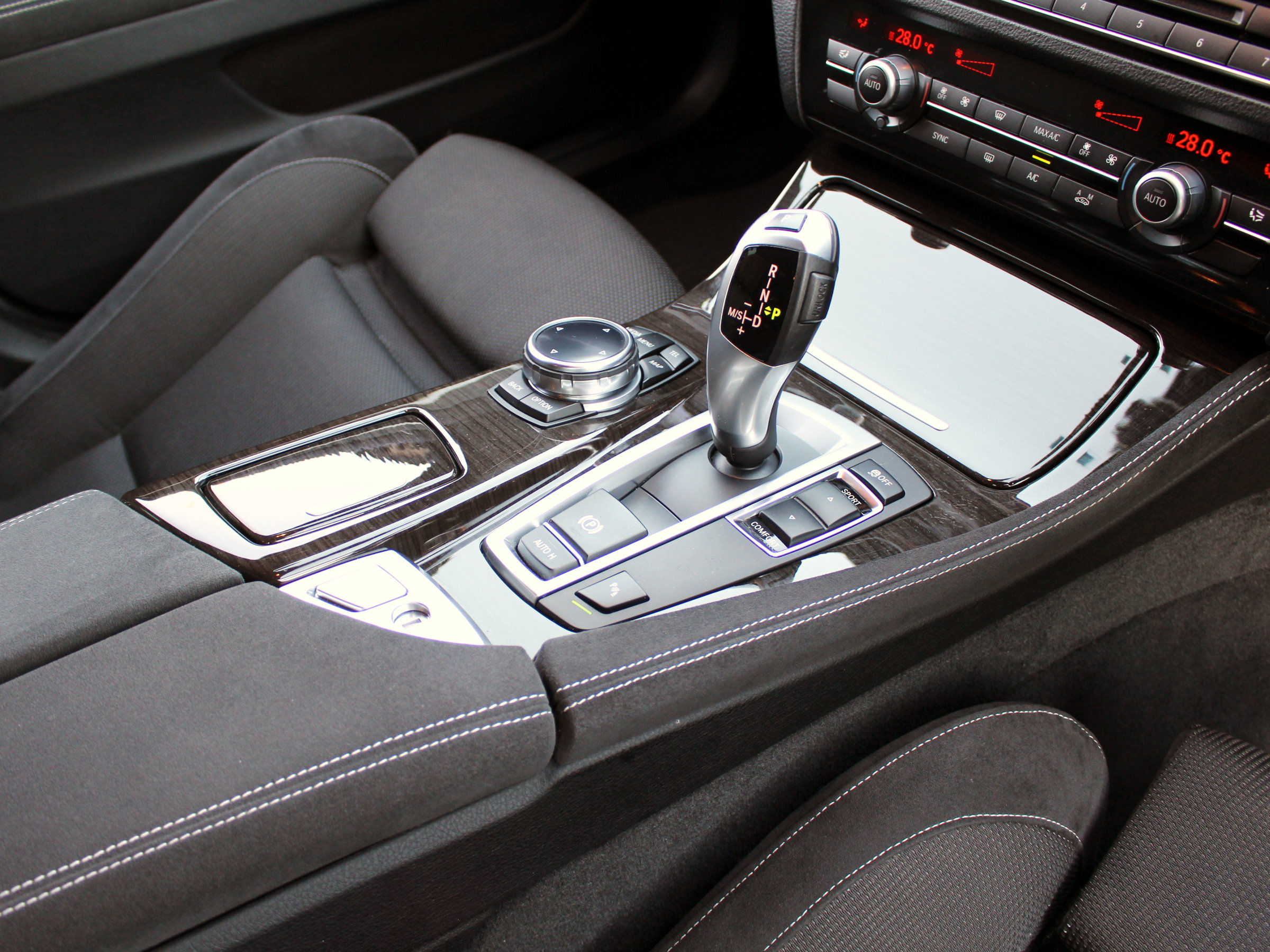 ＢＭＷ　５２３ｄツーリング　Ｍスポーツ
