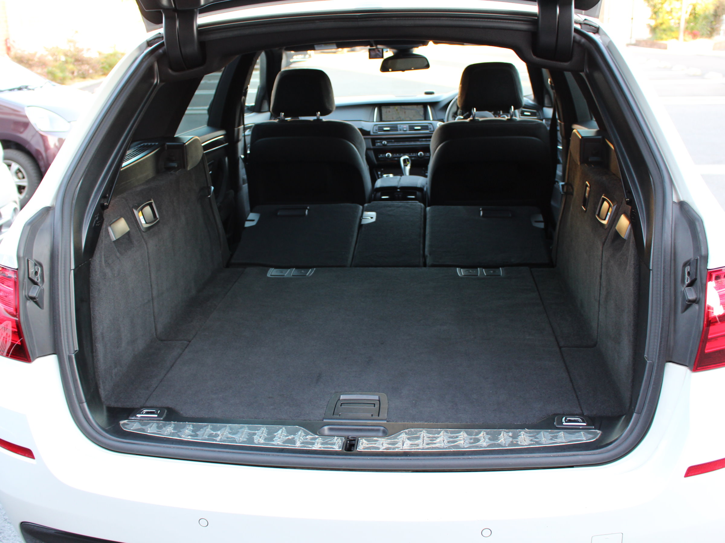 ＢＭＷ　５２３ｄツーリング　Ｍスポーツ