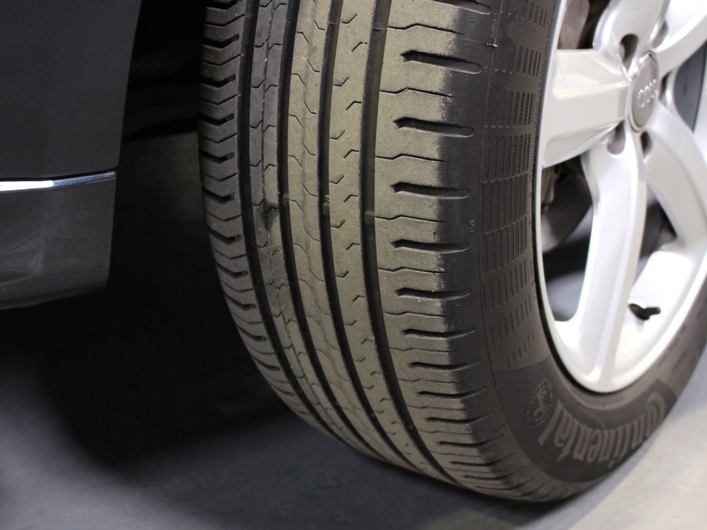 アウディ　Ｑ５　２．０ＴＦＳＩクワトロ　Ｓライン