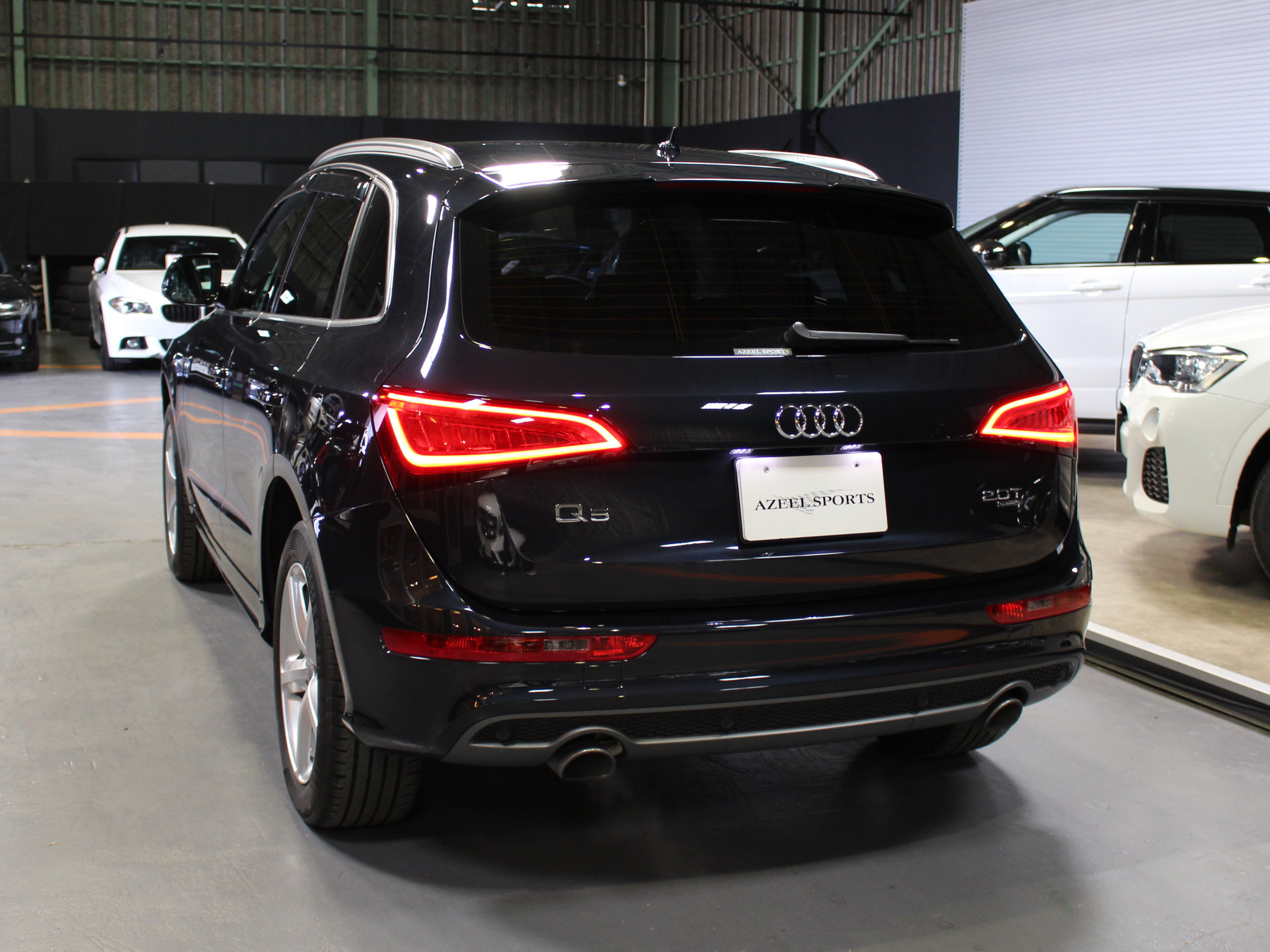 アウディ　Ｑ５　２．０ＴＦＳＩクワトロ　Ｓライン