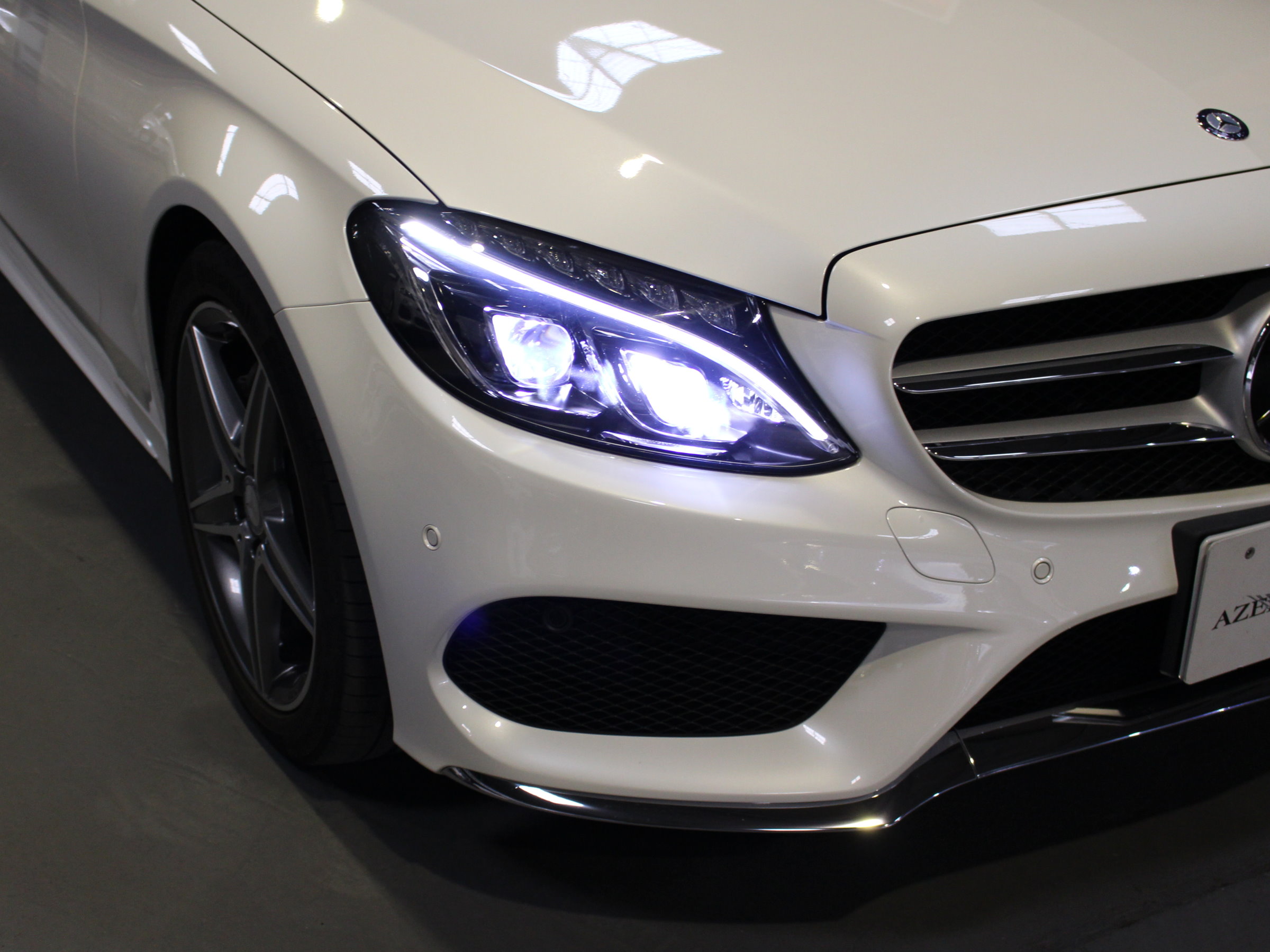 メルセデスベンツ　Ｃ２００ステーションワゴン　スポーツ　本革仕様