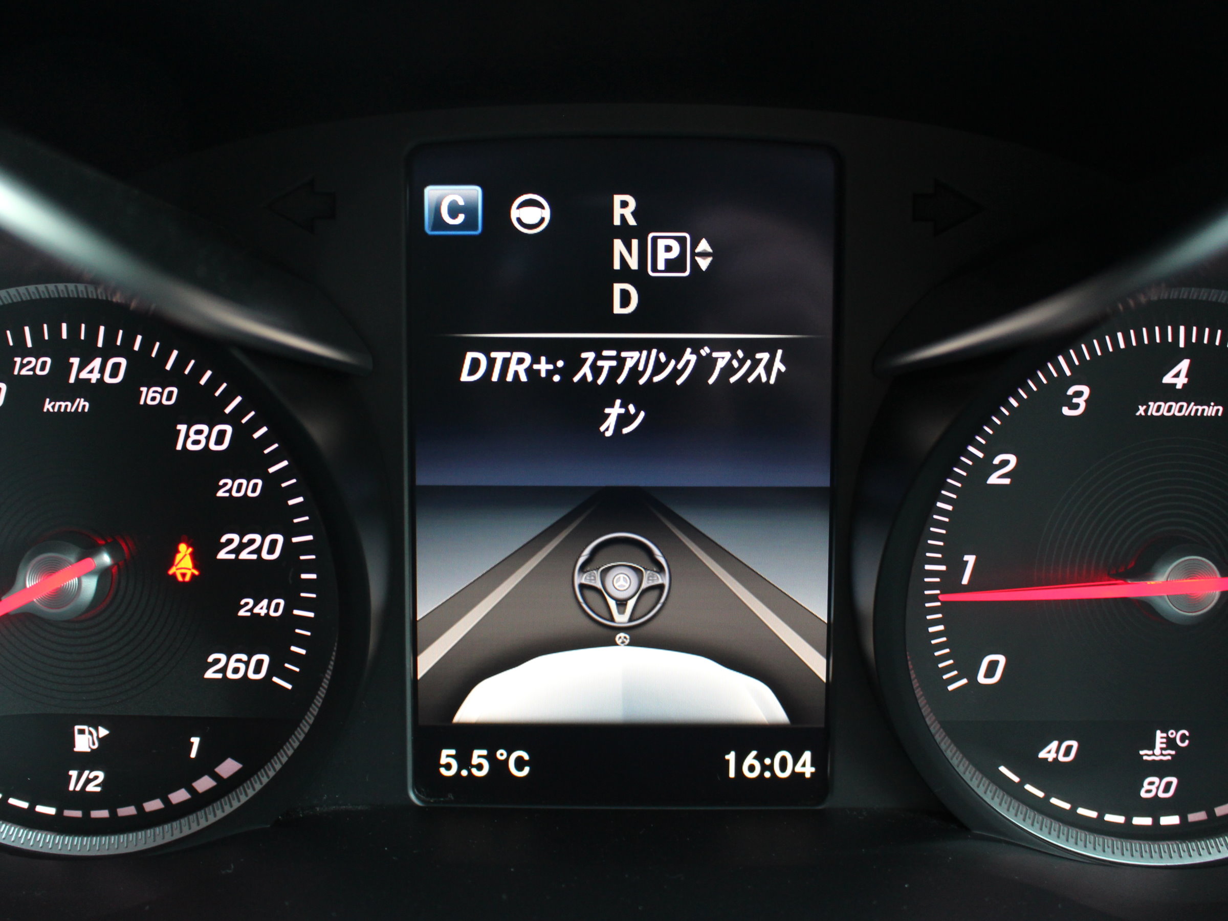 メルセデスベンツ　Ｃ２００ステーションワゴン　スポーツ　本革仕様