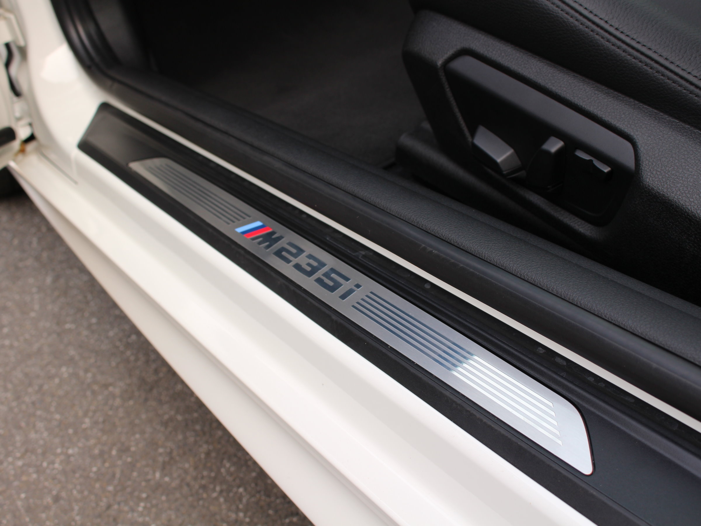 ＢＭＷ　Ｍ２３５ⅰクーペ