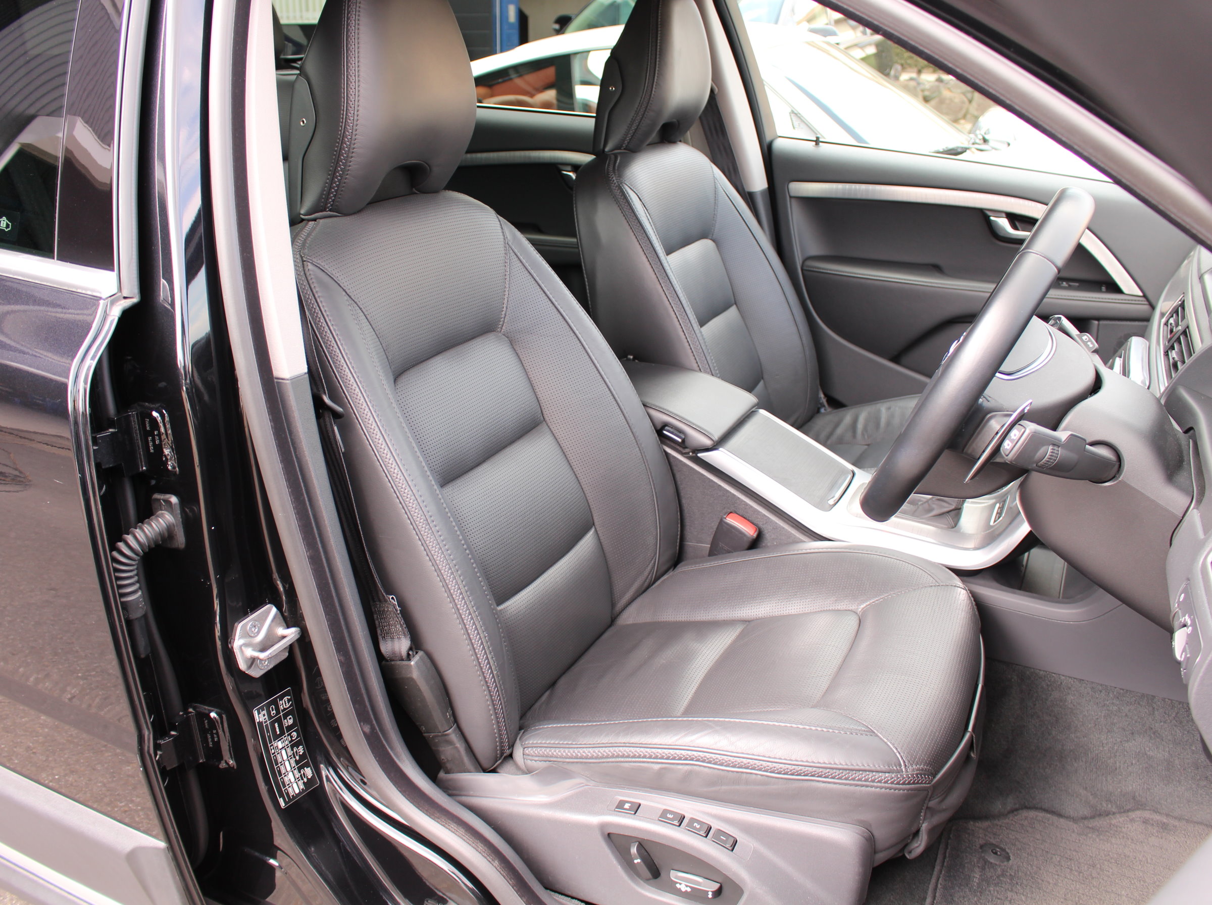 ボルボ　ＸＣ７０　Ｔ６　ＡＷＤ