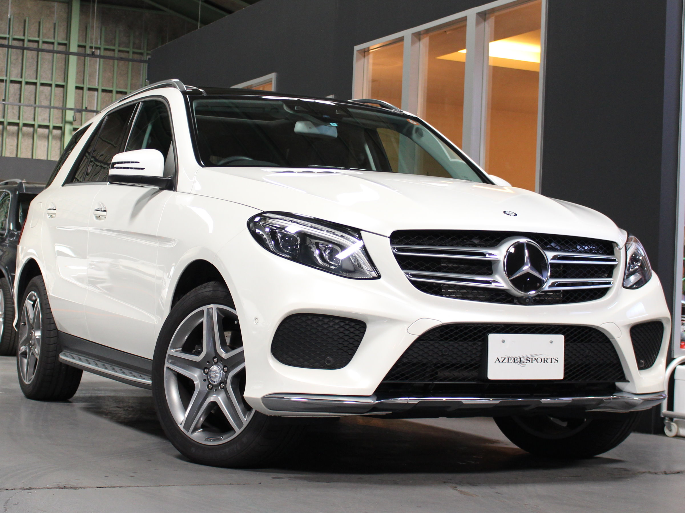 メルセデスベンツ　ＧＬＥ３５０ｄ　スポーツ　４マチック