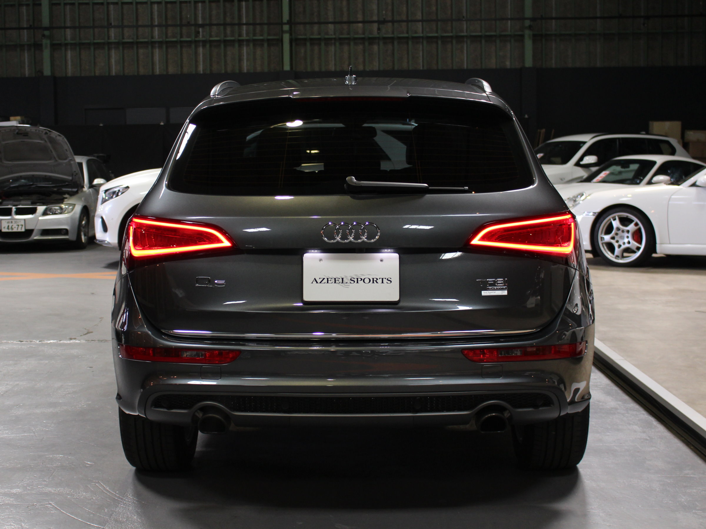 アウディ　Ｑ５　２．０ＴＦＳＩクワトロ　Ｓライン