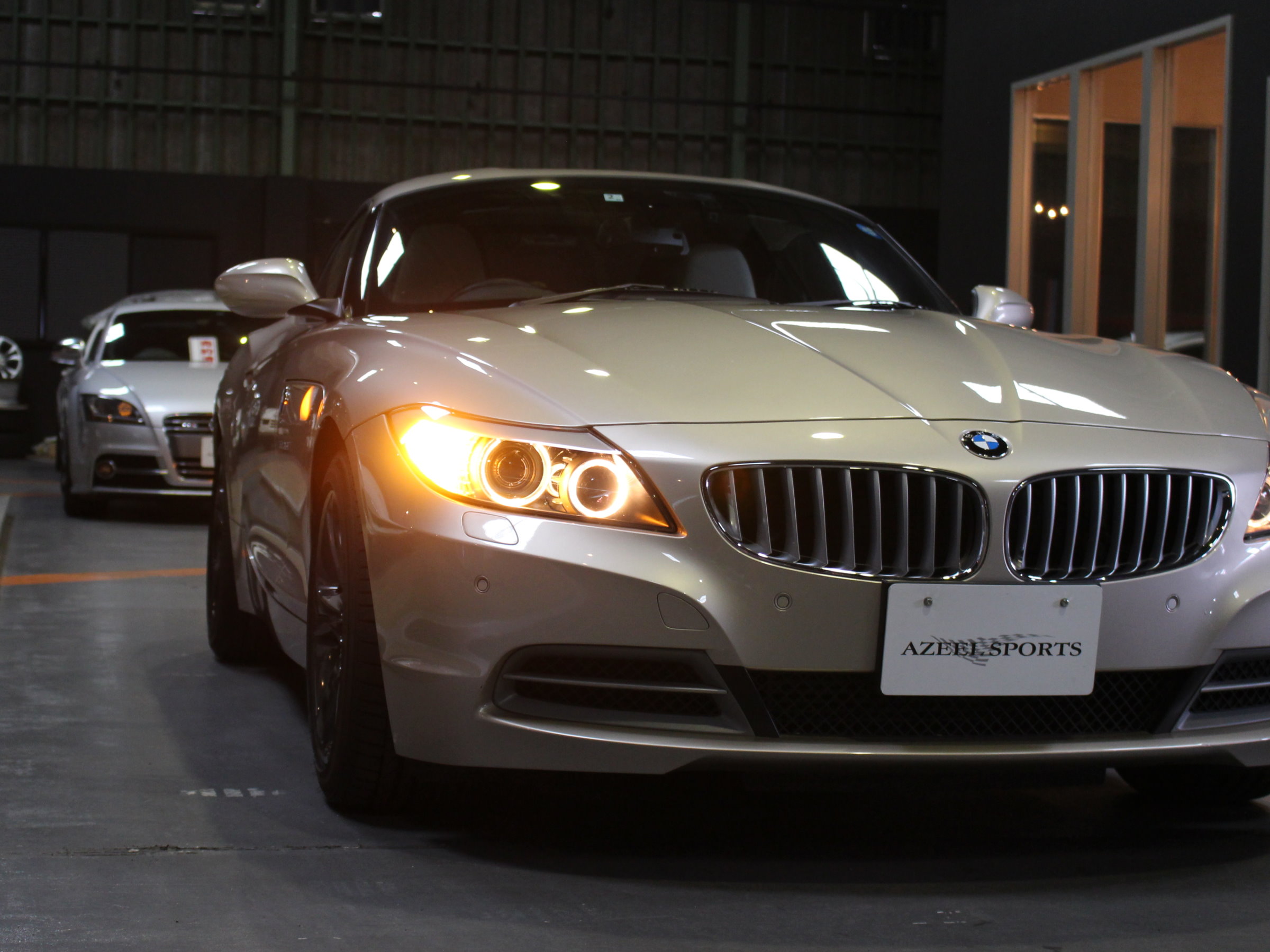 ＢＭＷ　Ｚ４　ｓドライブ３５ⅰ　ＯＰデザインピュアホワイト