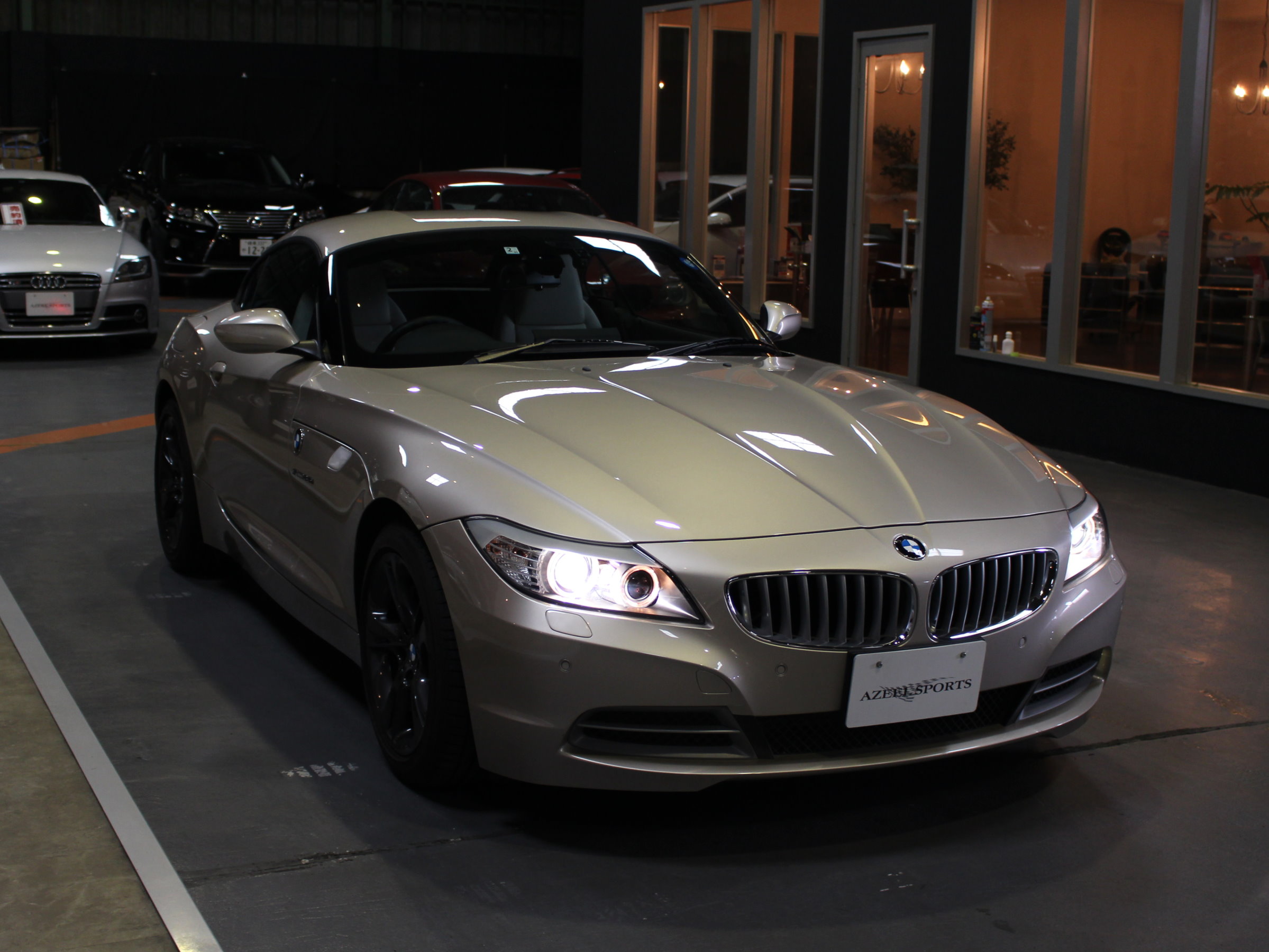 ＢＭＷ　Ｚ４　ｓドライブ３５ⅰ　ＯＰデザインピュアホワイト