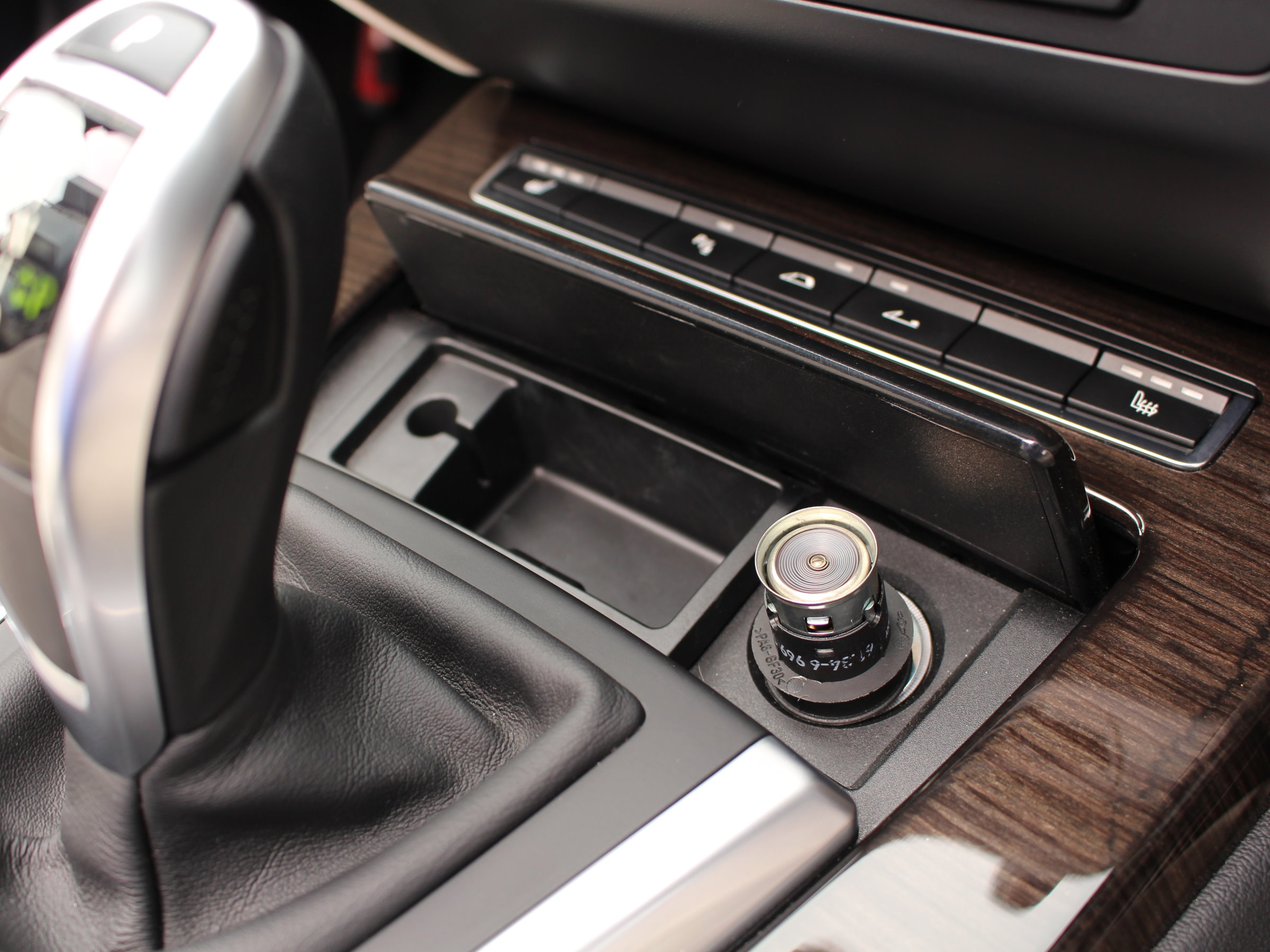 ＢＭＷ　Ｚ４　ｓドライブ３５ⅰ　ＯＰデザインピュアホワイト
