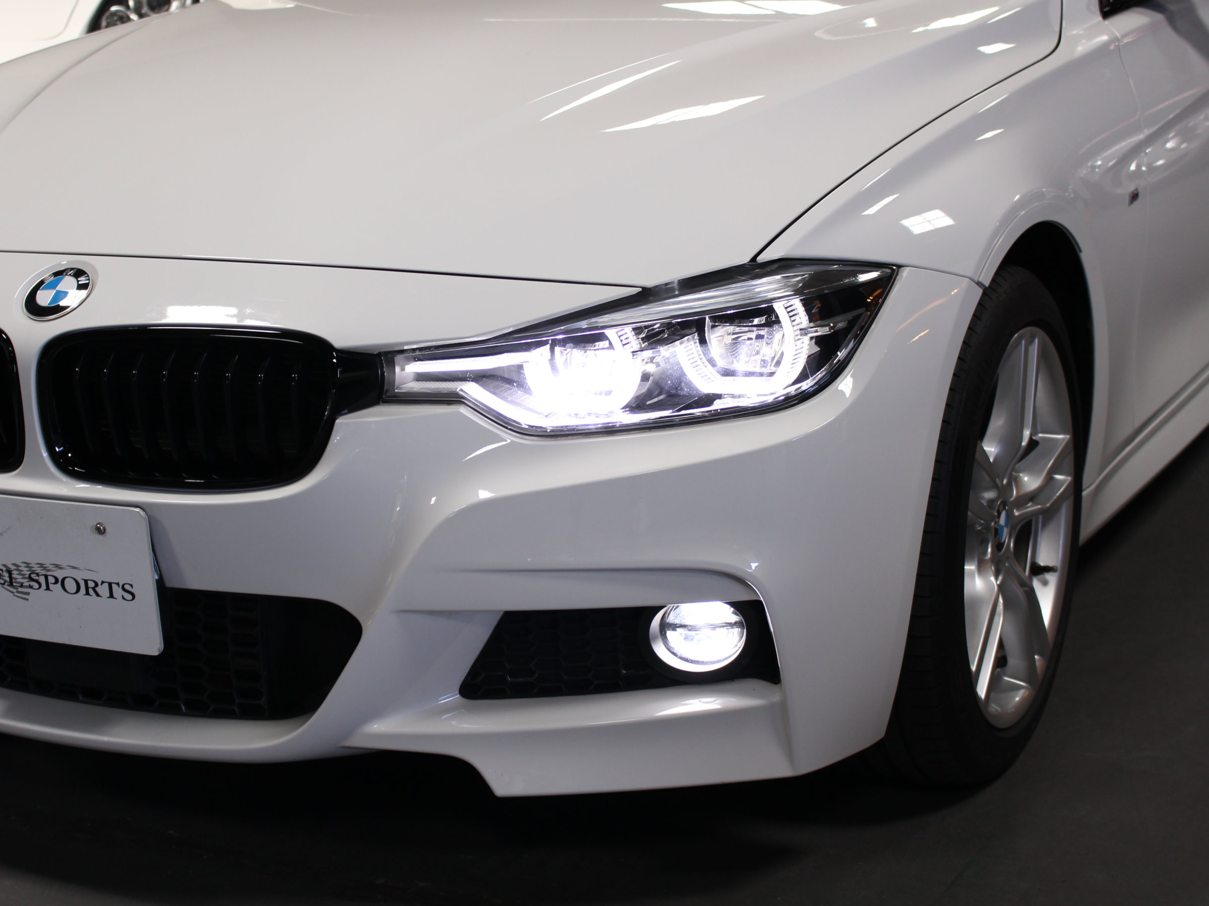ＢＭＷ　３２０ｄ　Ｍスポーツ　