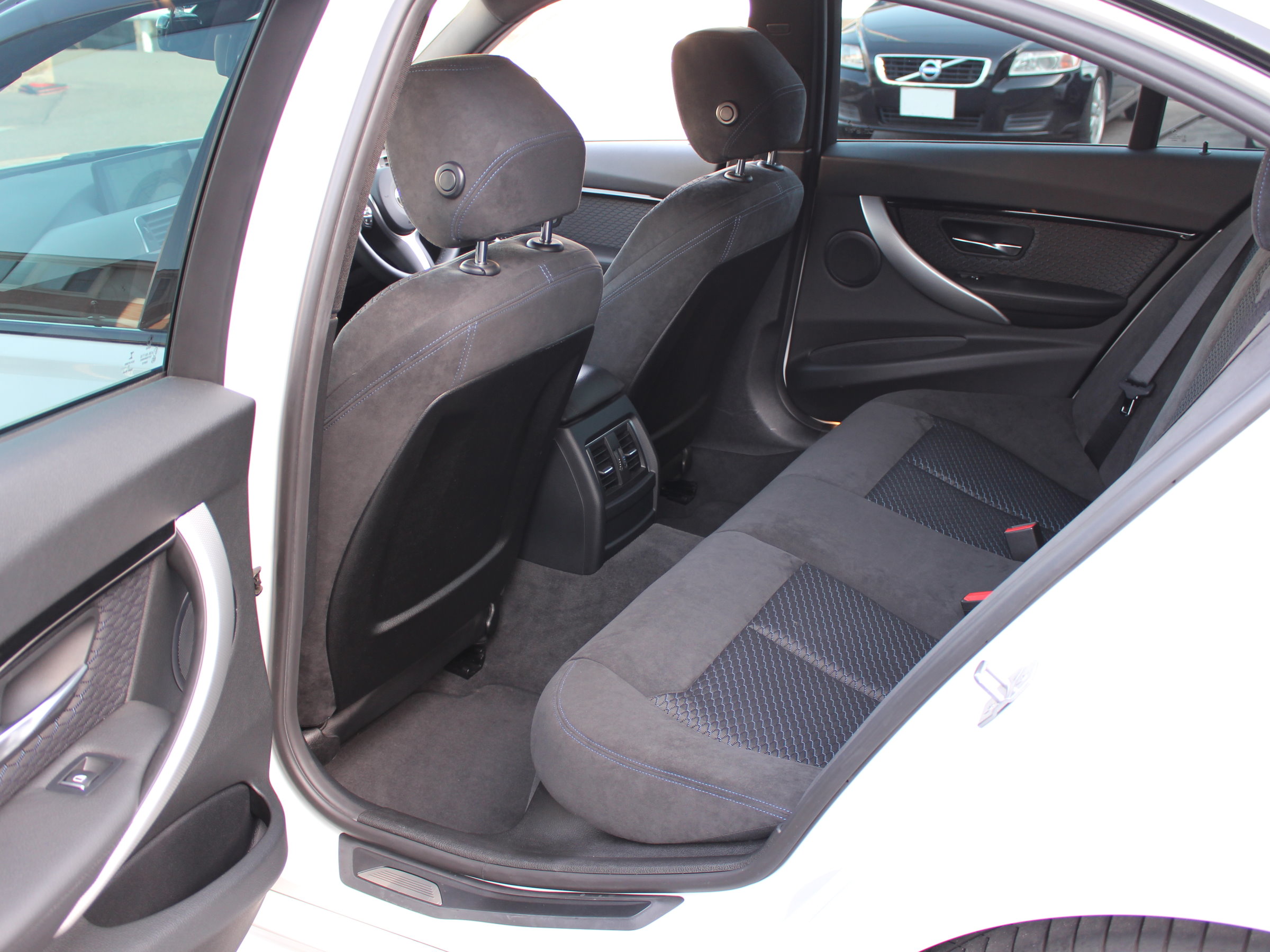 ＢＭＷ　３２０ｄ　Ｍスポーツ　