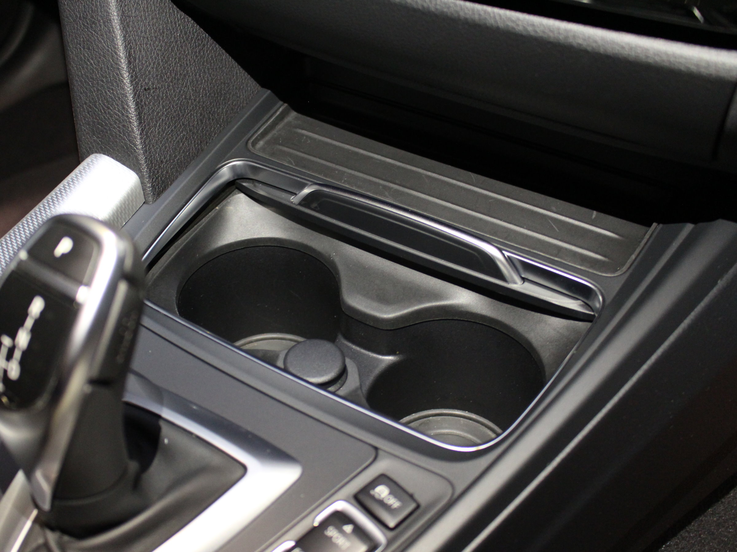 ＢＭＷ　３２０ｄ　Ｍスポーツ　