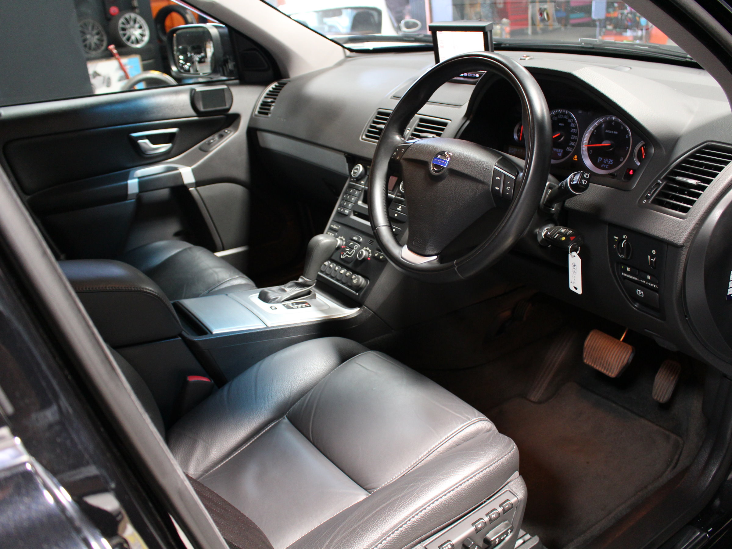 ボルボ　ＸＣ９０　３．２　ＡＷＤ