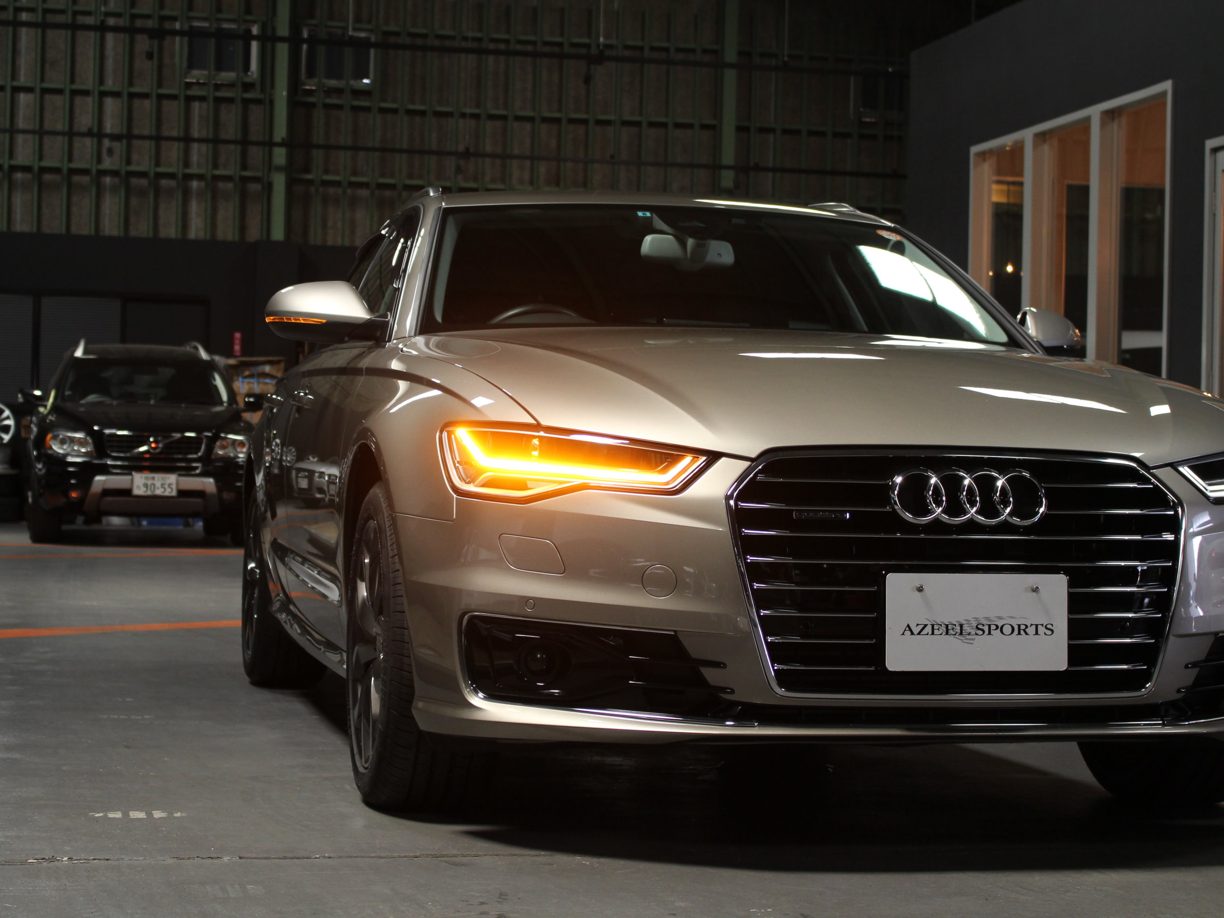 アウディ　Ａ６アバント　２．０ＴＦＳＩ　クワトロ