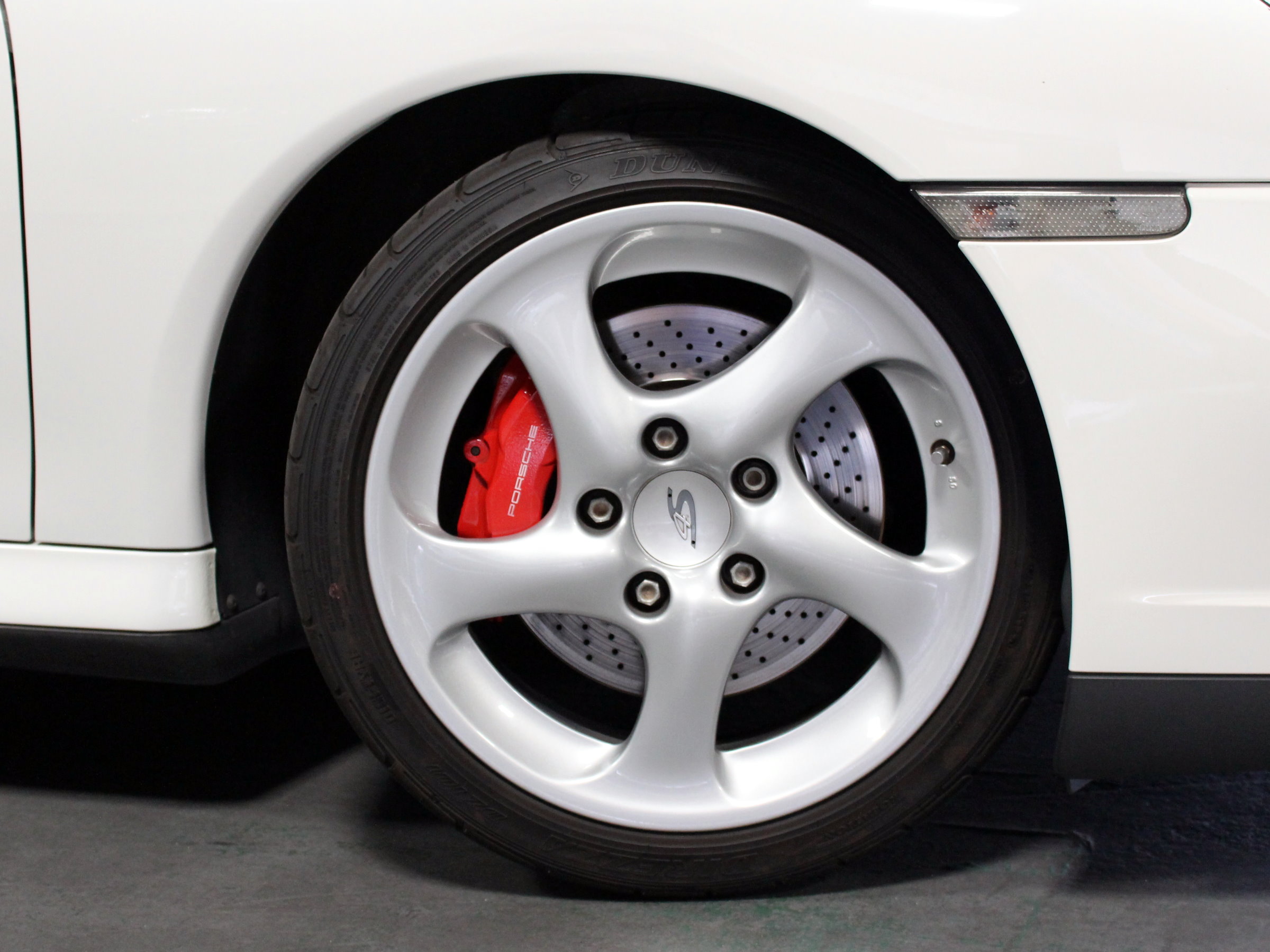 ポルシェ　９１１カレラ４Ｓ（９９６後期）　６速ＭＴ