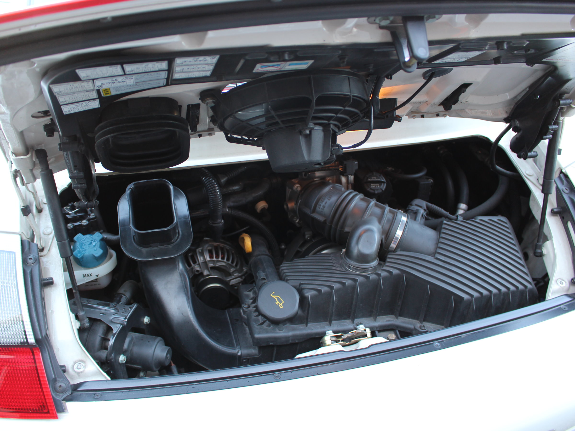 ポルシェ　９１１カレラ４Ｓ（９９６後期）　６速ＭＴ