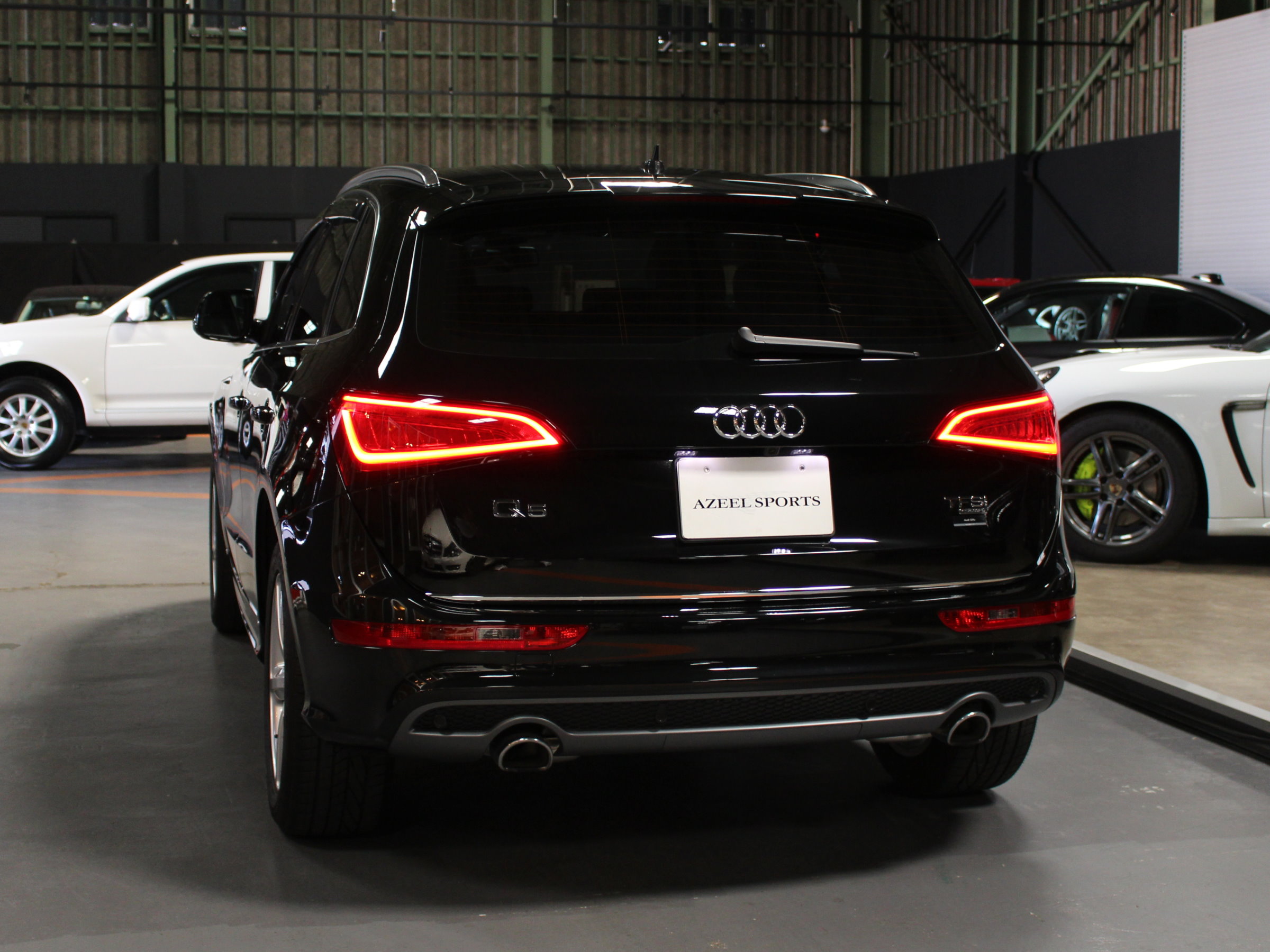 アウディ　Ｑ５　２．０ＴＦＳＩクワトロ　Ｓライン　アシスタンスＰＫＧ付