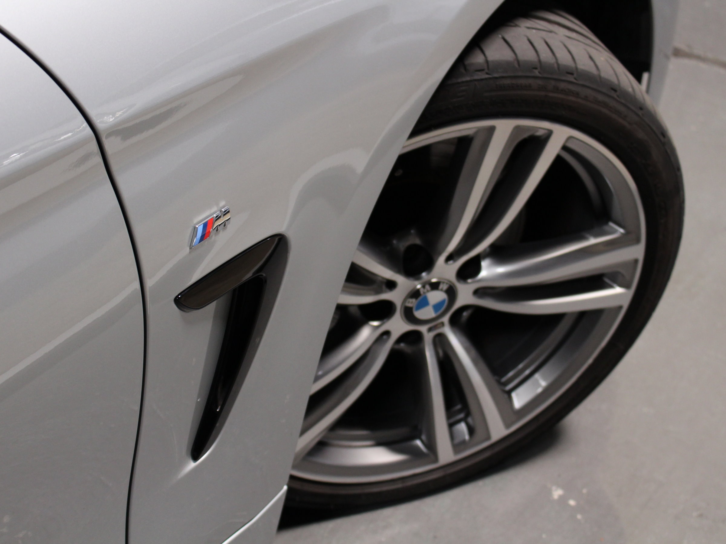 ＢＭＷ　４３５ⅰクーペ　Ｍスポーツ