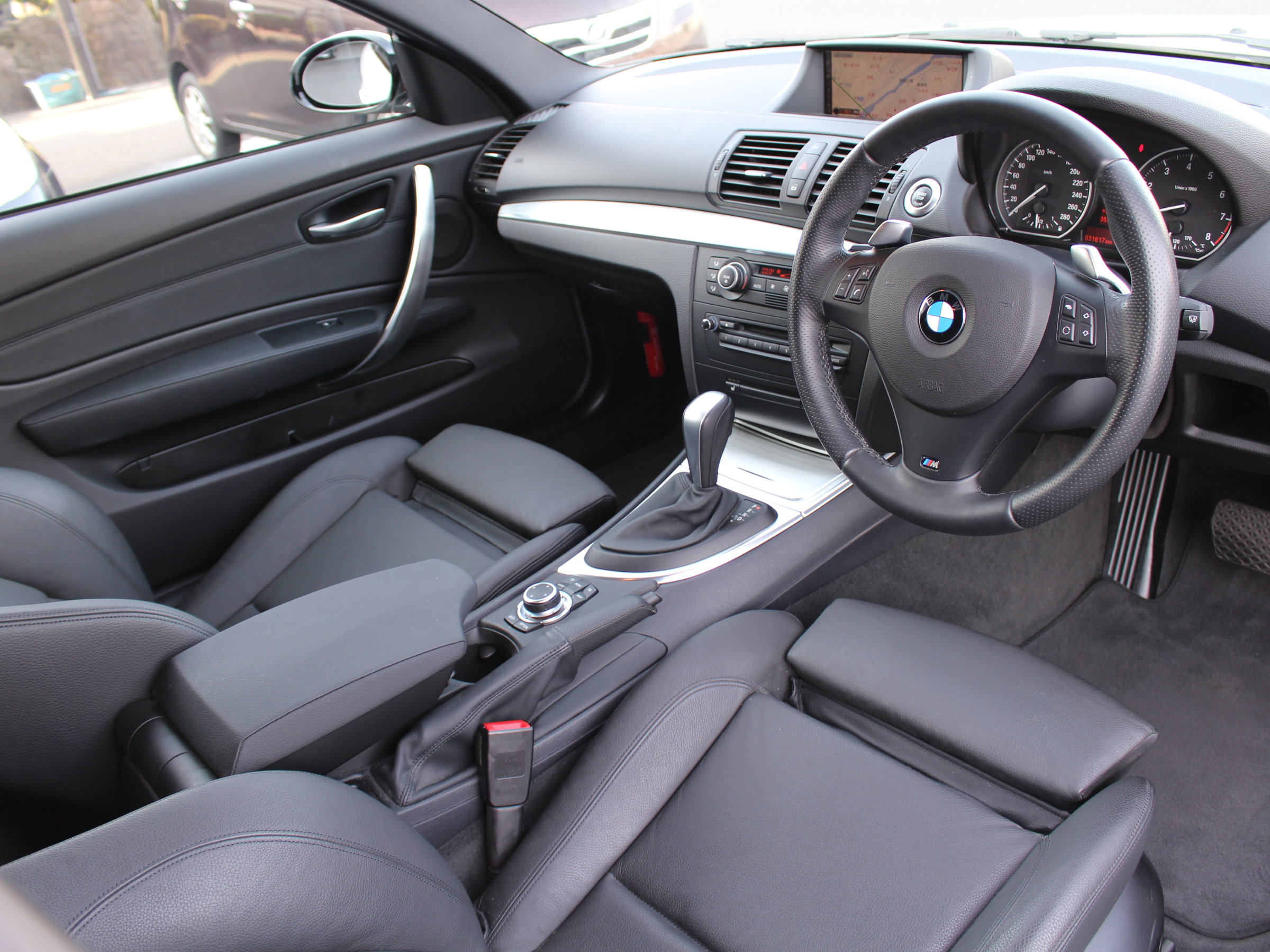 ＢＭＷ　１３５ⅰクーペ　Ｍスポーツ