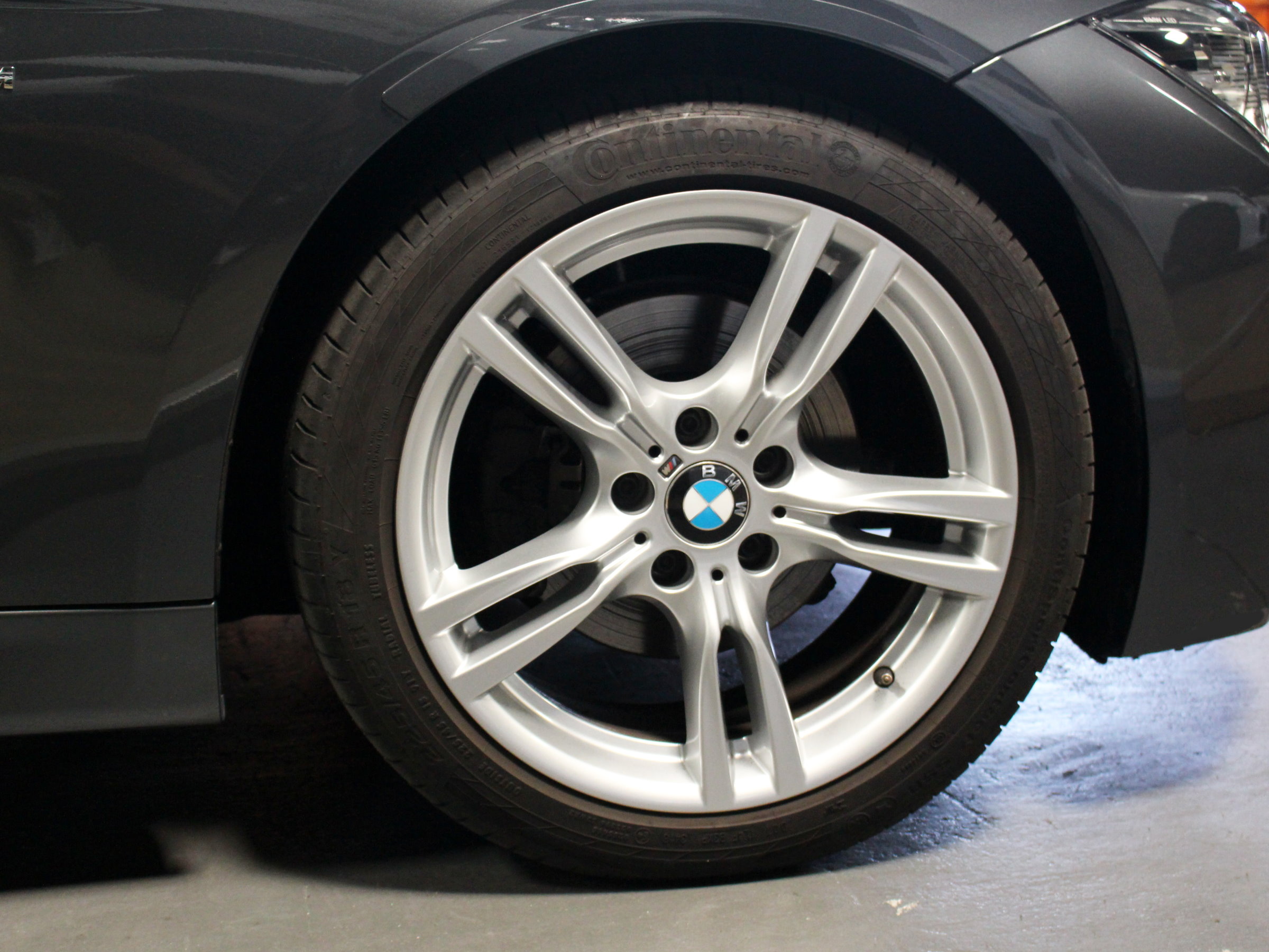 ＢＭＷ　３２０ｄ　Ｍスポーツ　ＬＣＩ後期