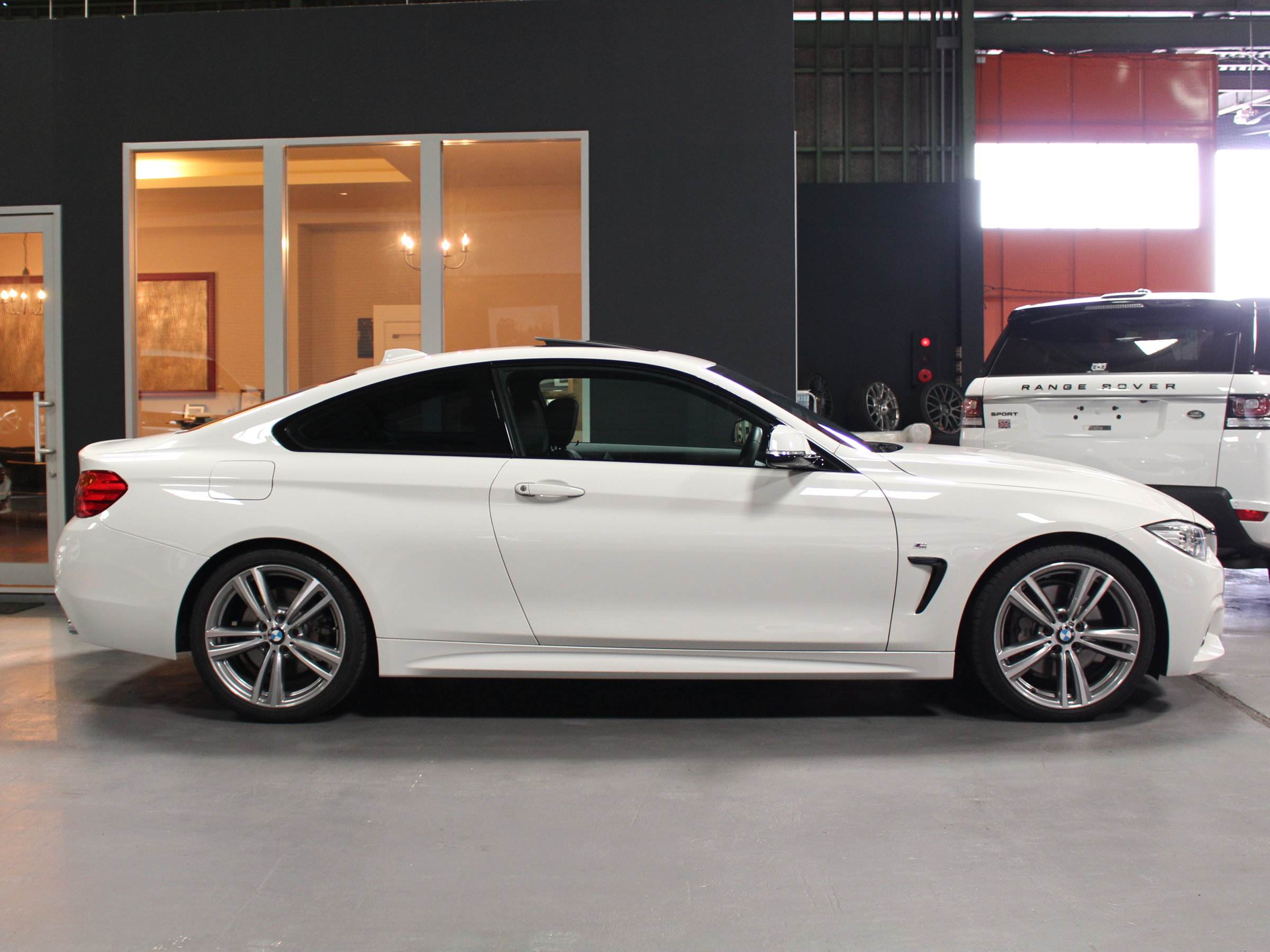 ＢＭＷ　４３５ⅰクーペ　Ｍスポーツ