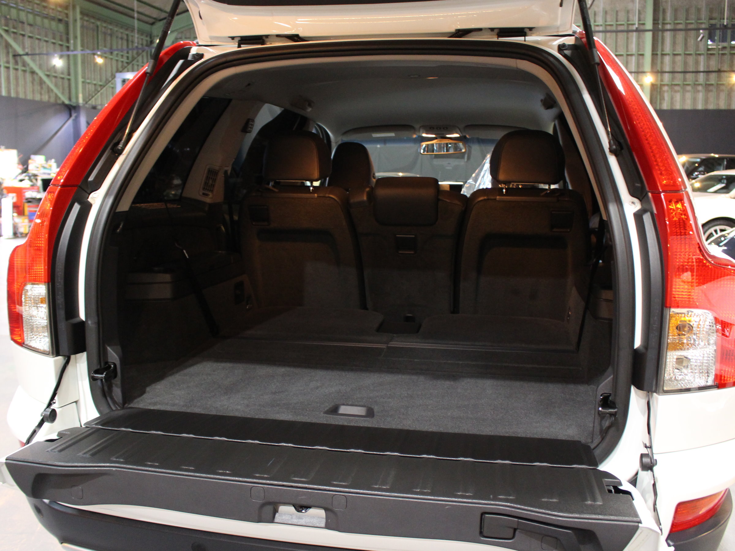 ボルボ　ＸＣ９０　３．２　ＳＥ　ＡＷＤ