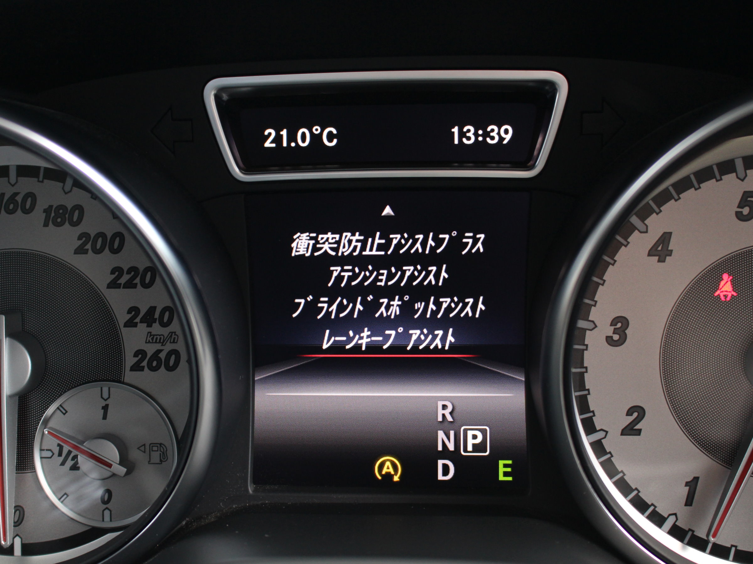 メルセデスベンツ　ＧＬＡ１８０