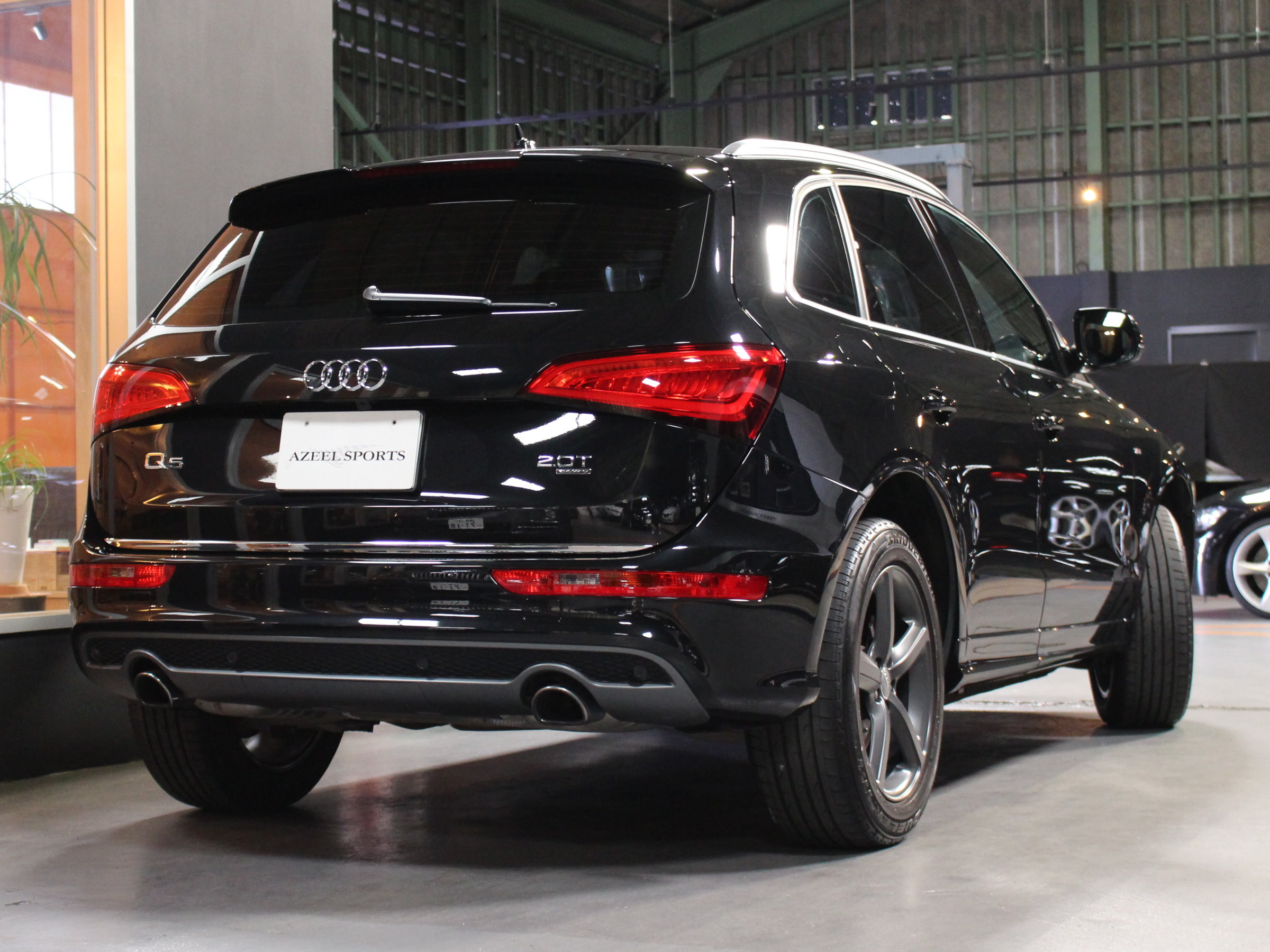 アウディ　Ｑ５　２．０ＴＦＳＩクワトロ　Ｓラインパッケージ